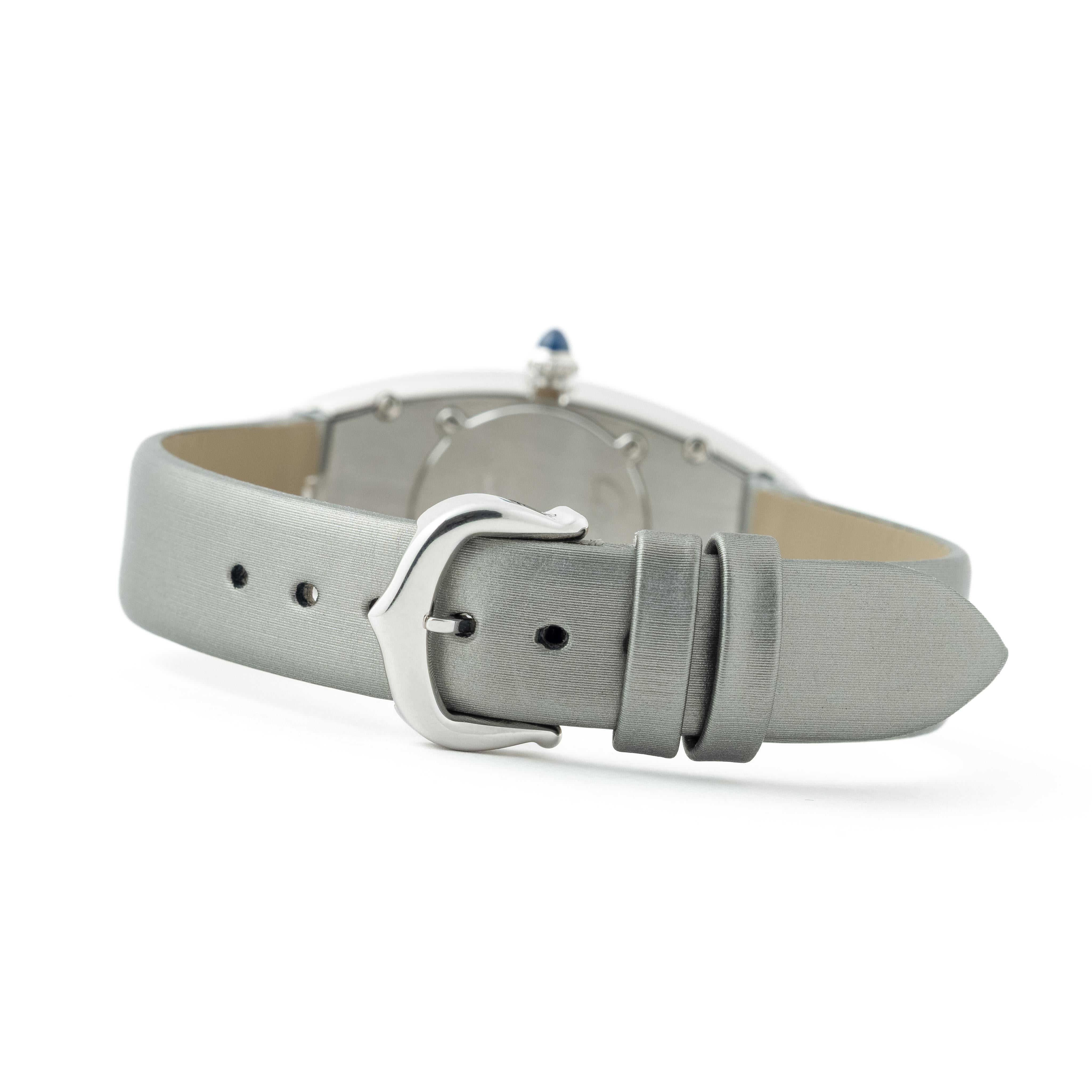 Women's or Men's Rare Cartier Baignoire Allongèe 18 Karat White Gold Model 2514 Manual Movement For Sale