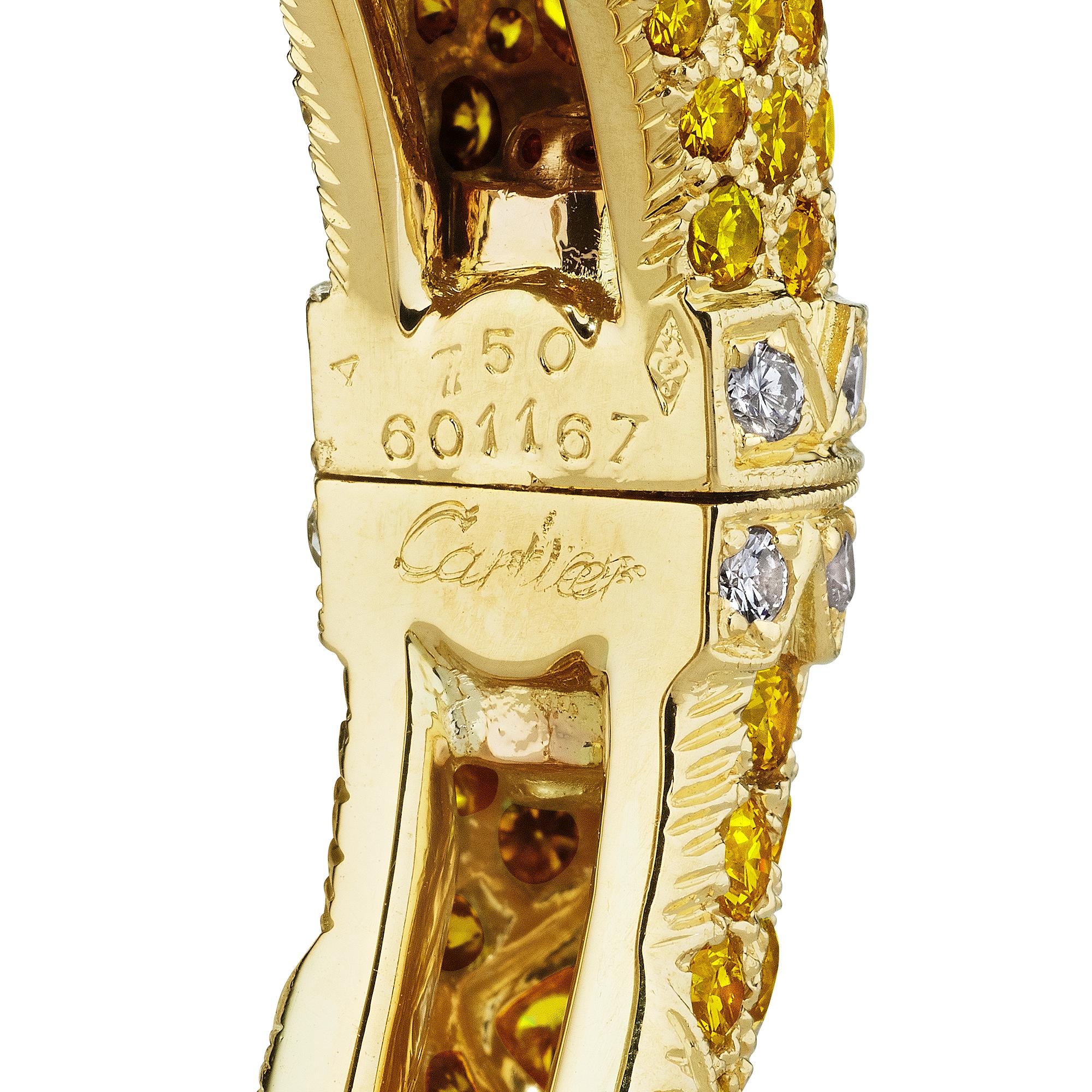 Cartier Paris, rare bracelet à charnière vintage Chimère, avec émeraudes et diamants jaunes et blancs Excellent état - En vente à Greenwich, CT