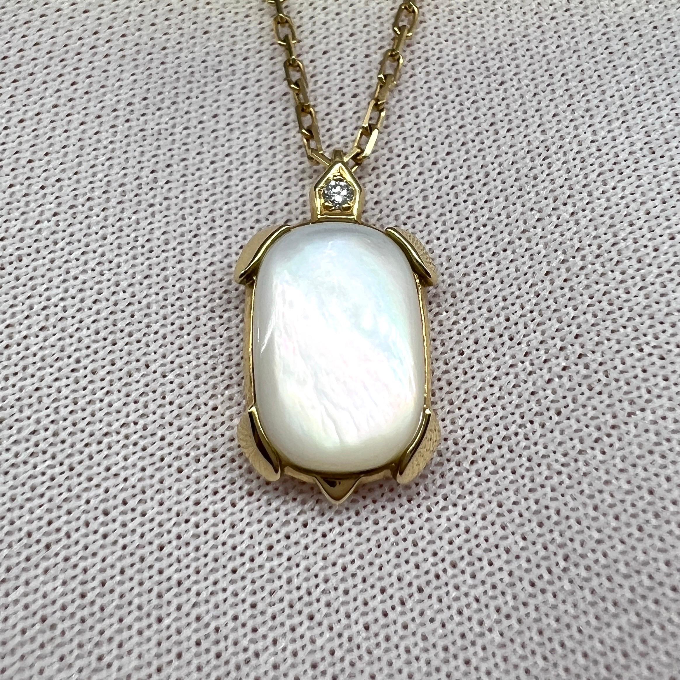 Rare Cartier Tortue Mother of Pearl & Diamond 18k Yellow Gold Pendant Necklace For Sale 6
