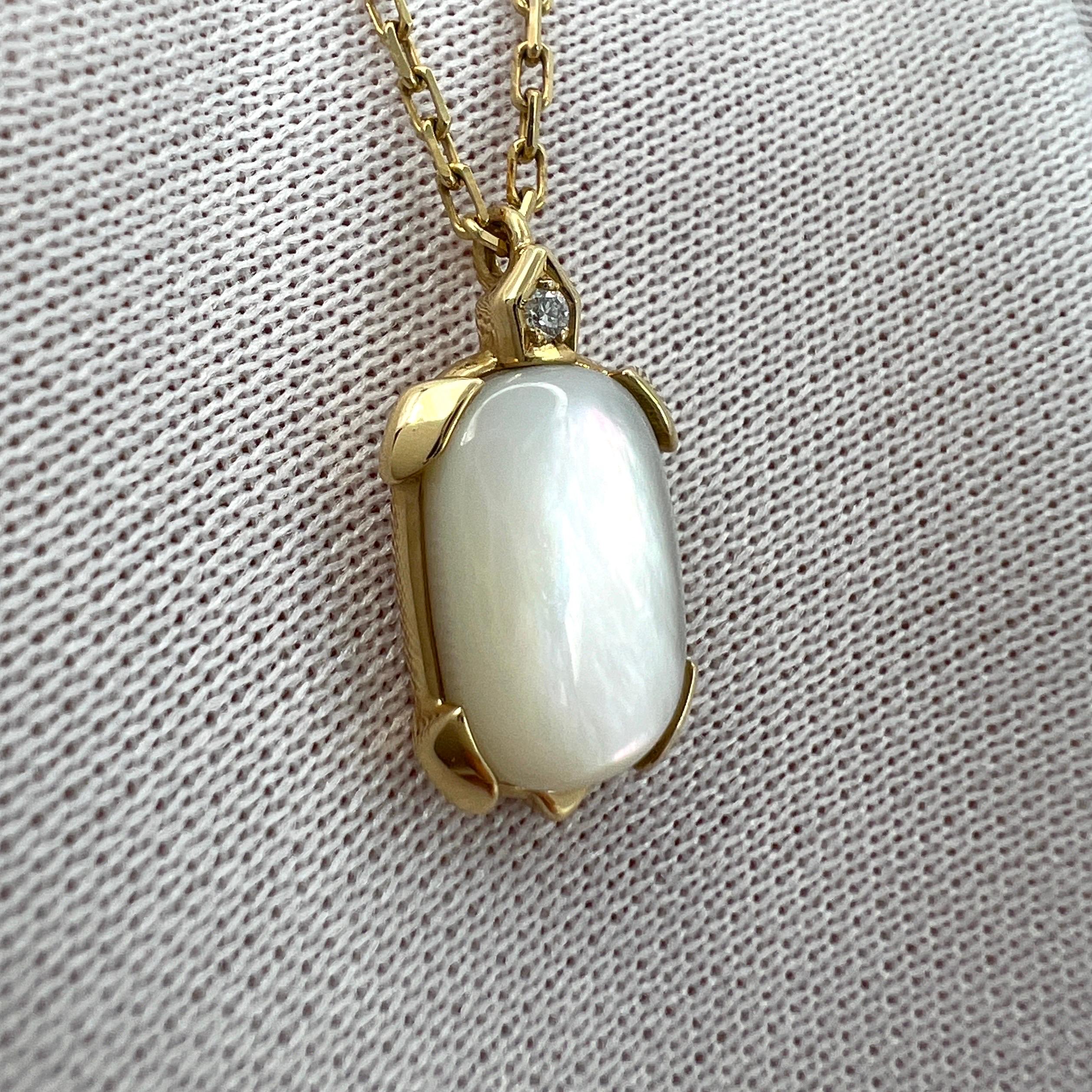 Rare Cartier Tortue Mother of Pearl & Diamond 18k Yellow Gold Pendant Necklace For Sale 7