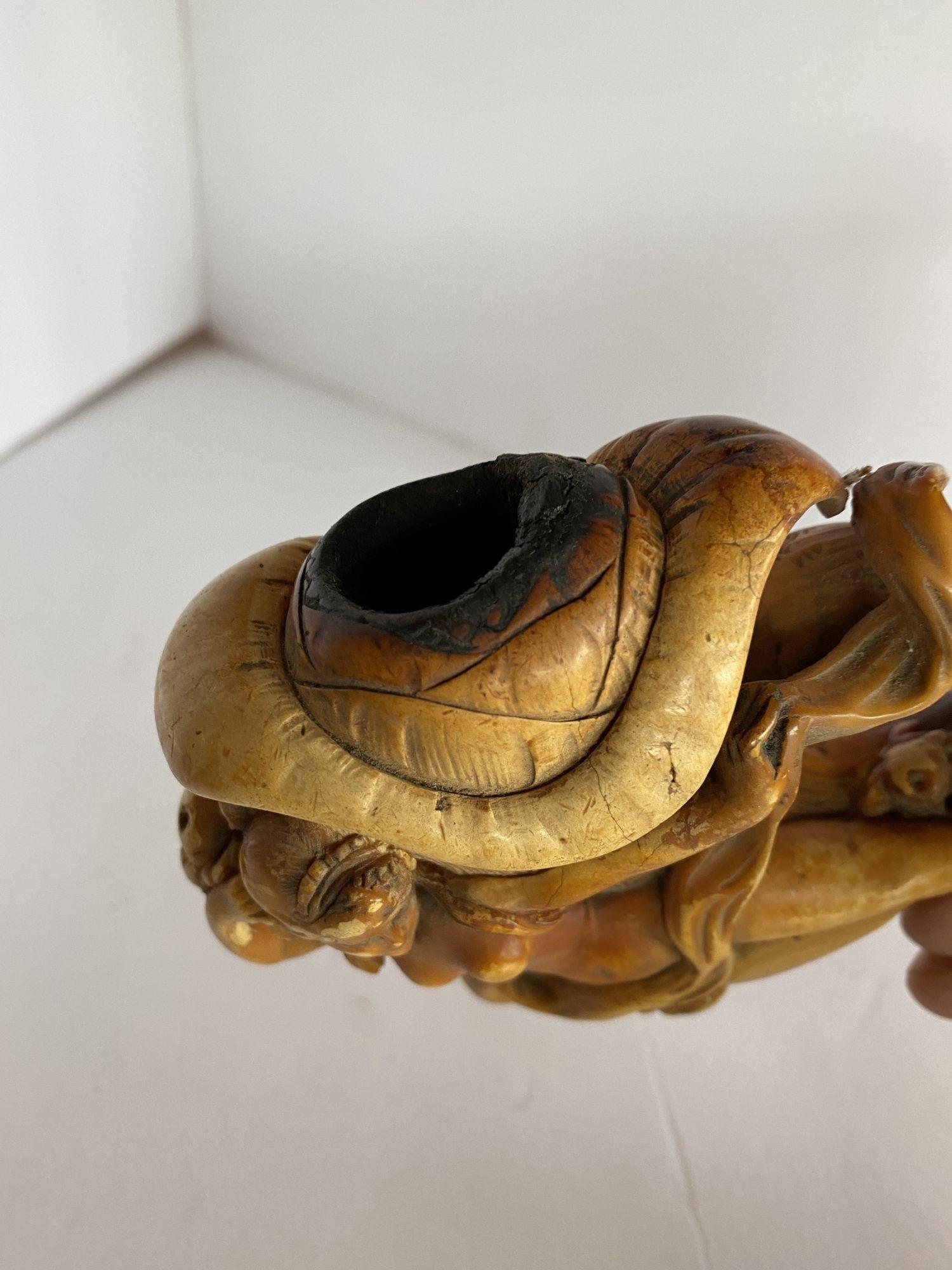 Fin du XIXe siècle Rare pipe de déesse nue sculptée à la main en écume de mer dans un coffret, vers 1890 en vente