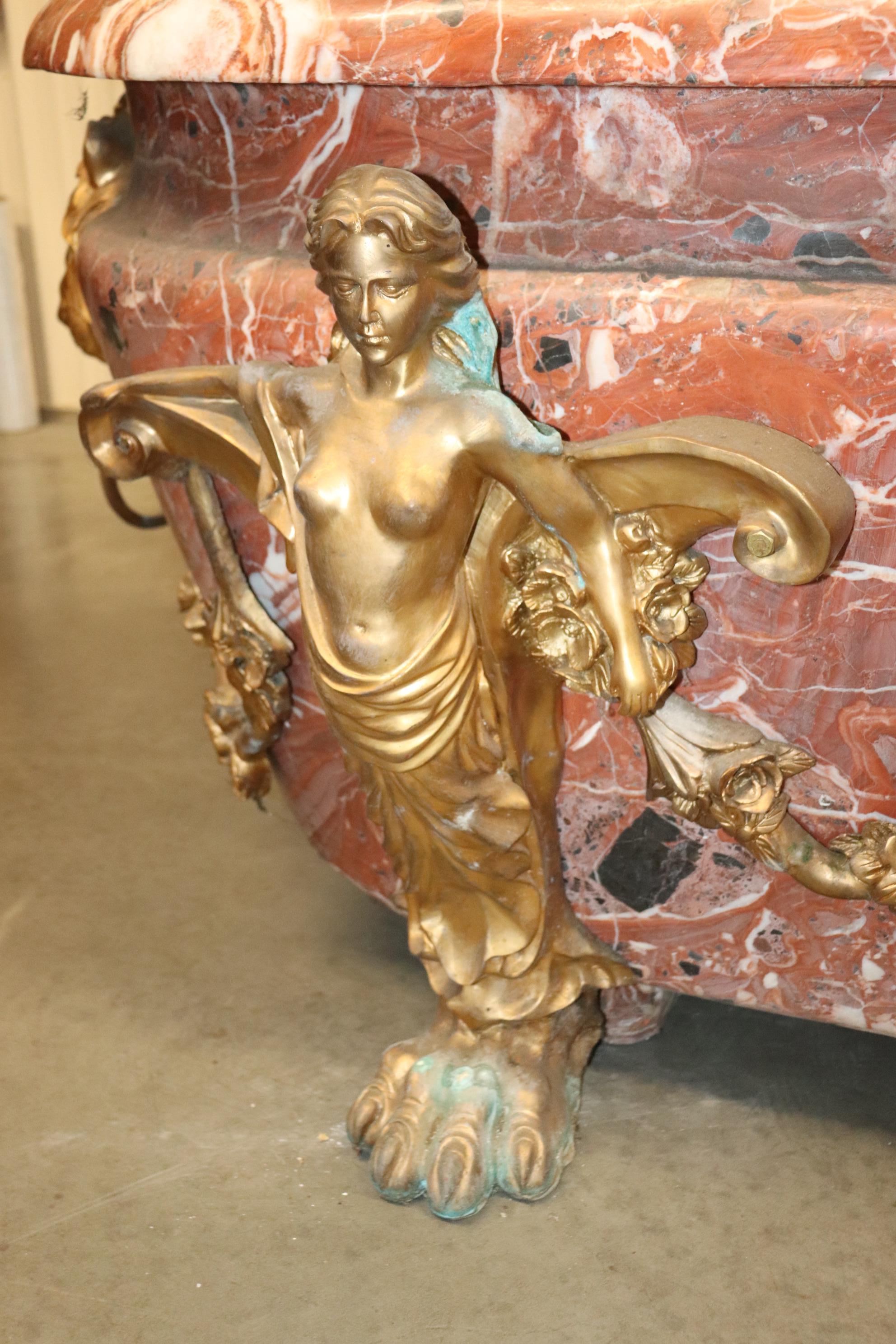 Rococo Revival Rare Carved Solid Rouge Marble and Figural Bronze French Bathtub, circa 1930s