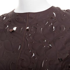 raro Carven Cassis marrone taglio laser in pelle di agnello top floreale FR36