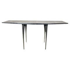 Rare table console en aluminium moulé du designer californien Robert Josten