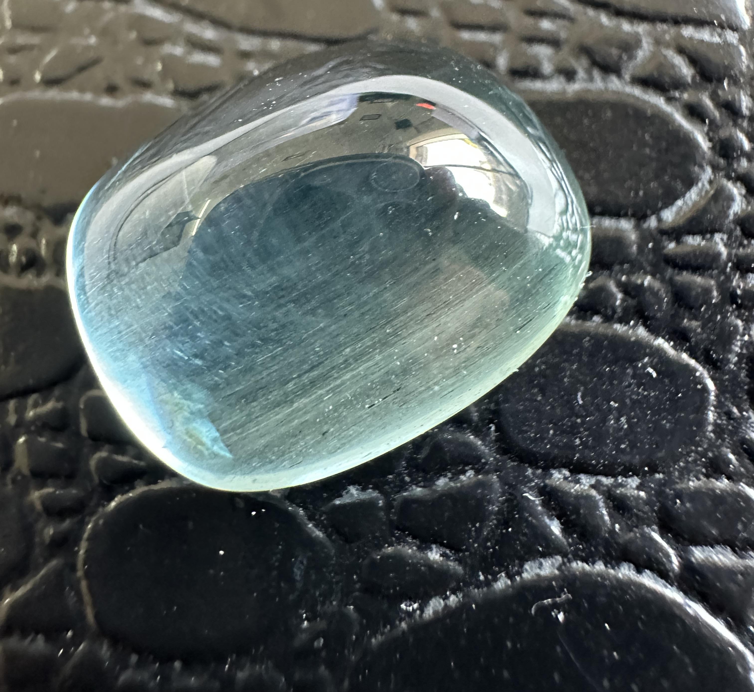 Rare Cat Eye Aquamarine Sugarloaf Cabochon Loose Gemstone for Jewelry For Sale 3