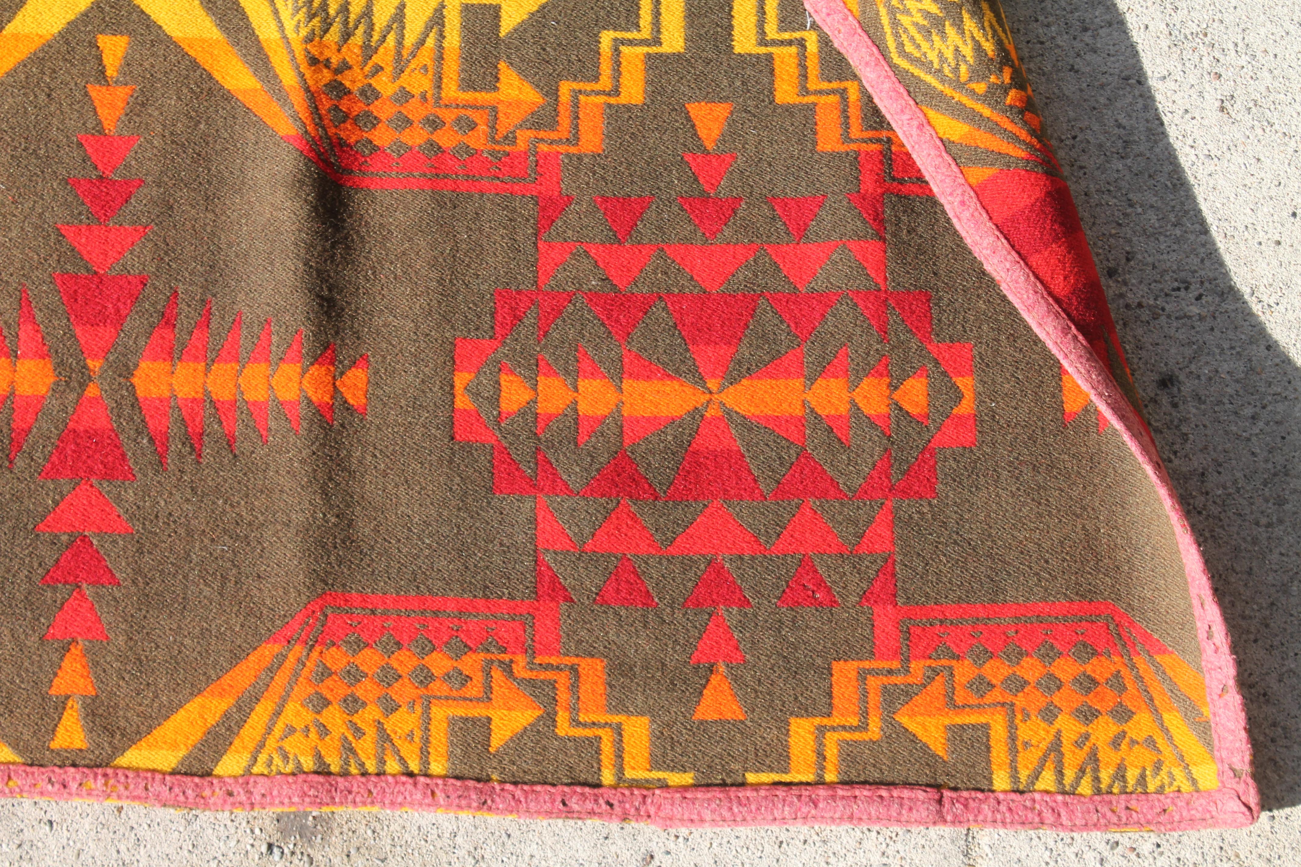 Rare Cayuse Pendleton Indian Design Camp Blanket 2