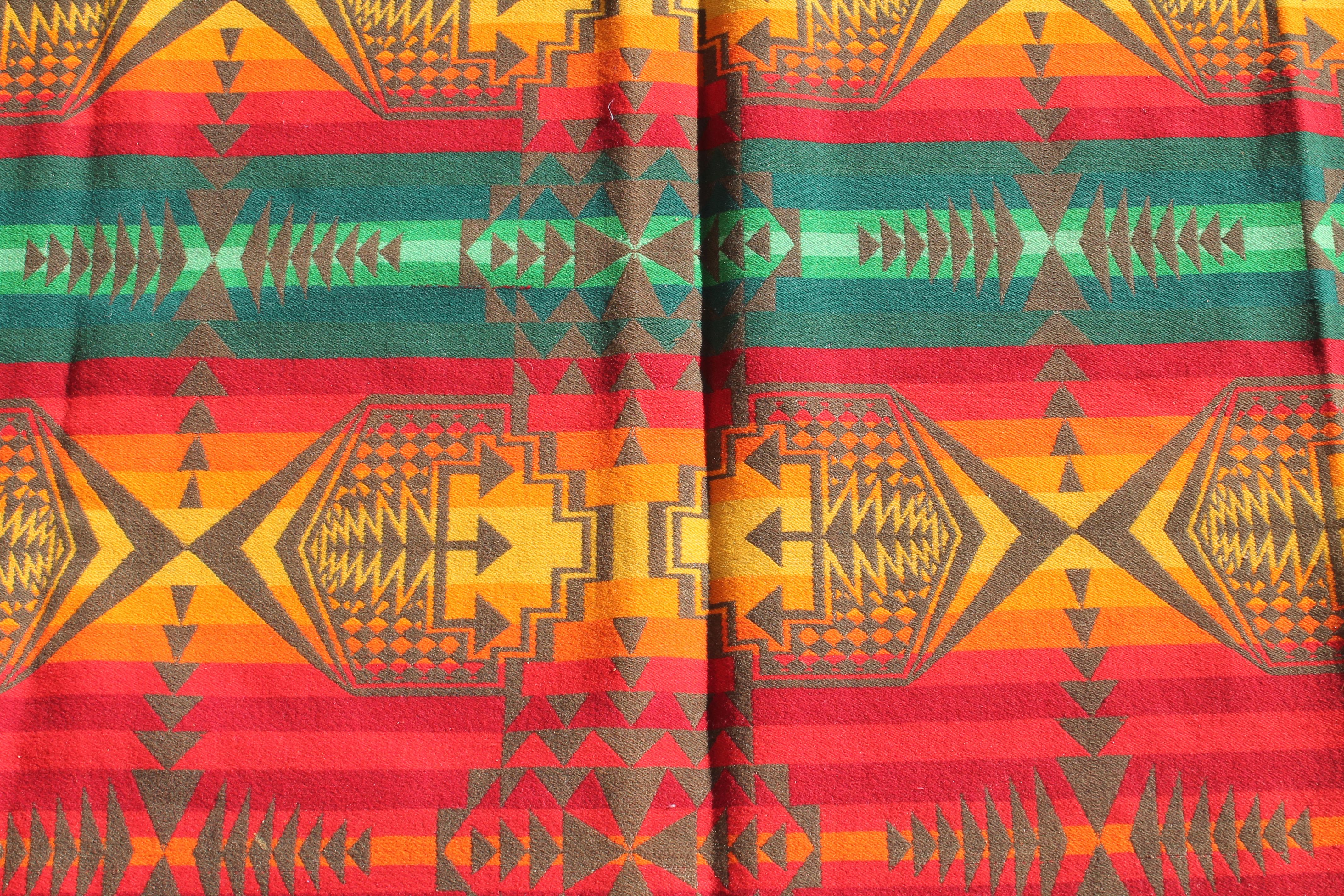 Wool Rare Cayuse Pendleton Indian Design Camp Blanket