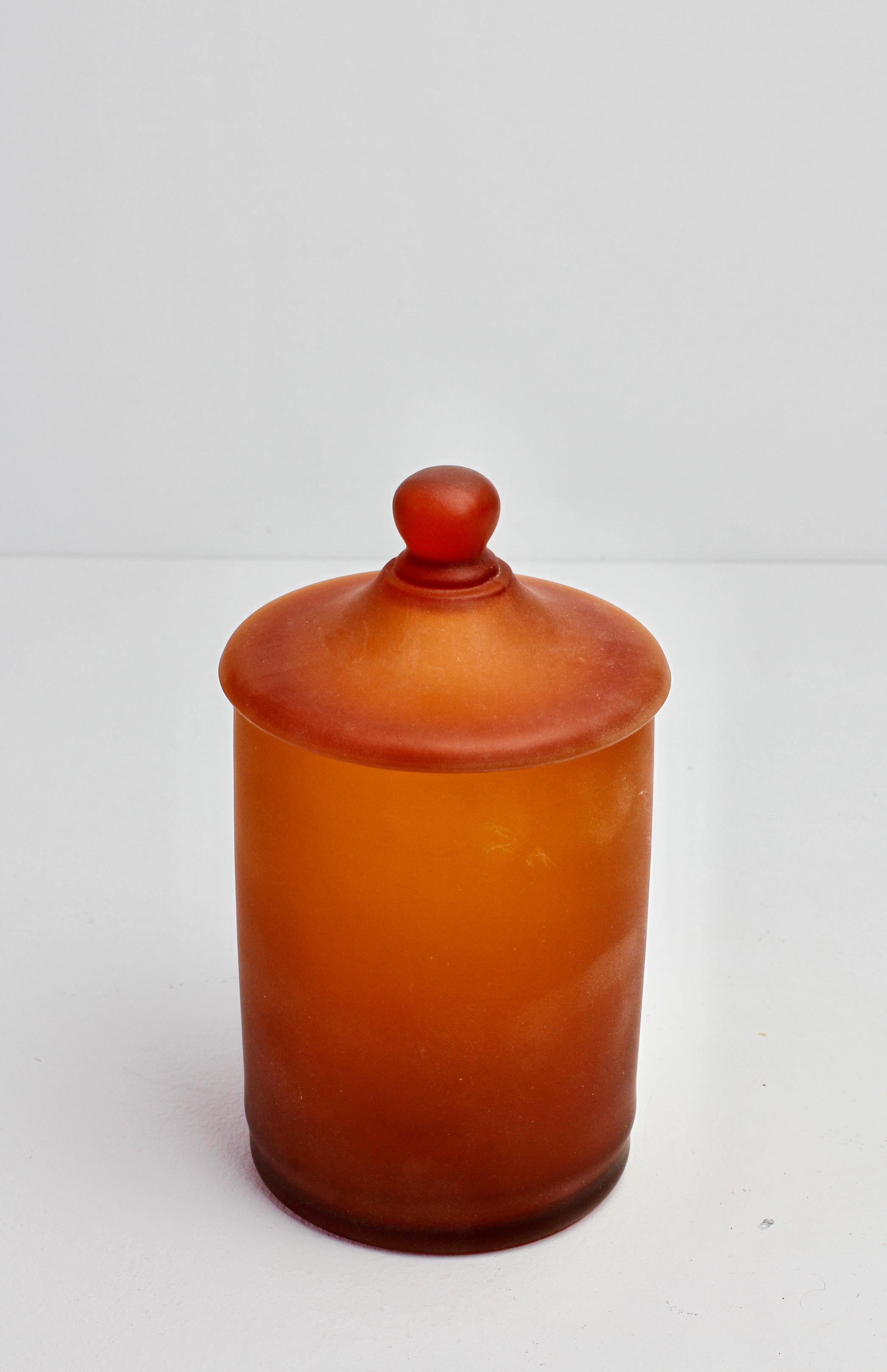 Venetian Murano amber colored / coloured glass Apothecary jar or urn with lid with an acid etched (corroso) finish. Wonderful vintage midcentury Italian glass and perfect for the storage sweets or snacks in the kitchen or for cotton wool buds or