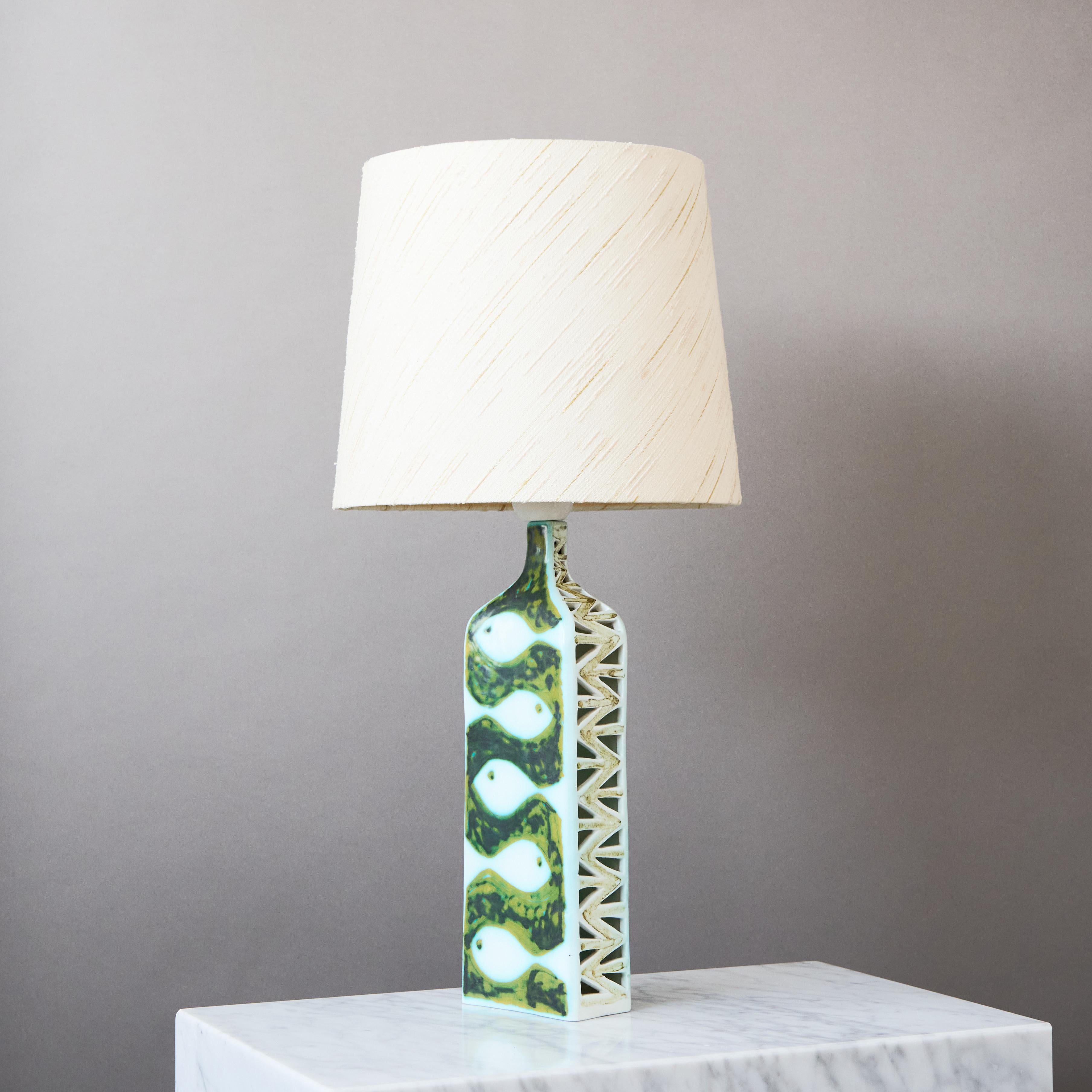 Rare Ceramic Alessio Tasca Table Lamp, Italy, 1960. Green White Fish Raymor For Sale 2