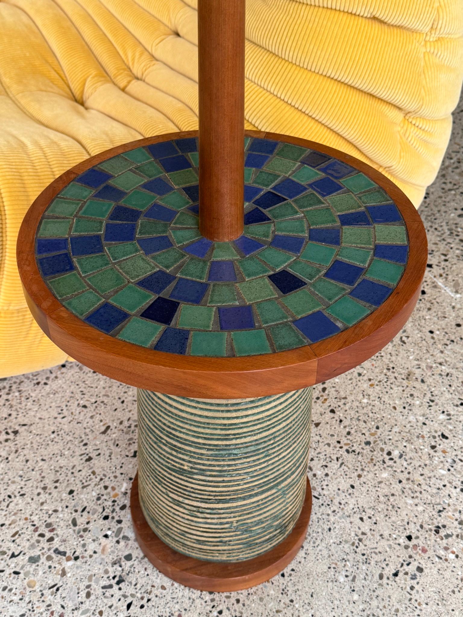 Rare Gordon and Jane Martz Walnut Floor Lamp With Ceramic Base and Mosaic Table For Sale 3