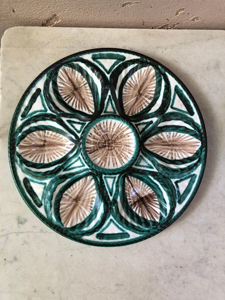 Mid-Century Rare Ceramic Oyster Plate Robert Picault Vallauris  In Good Condition For Sale In Austin, TX