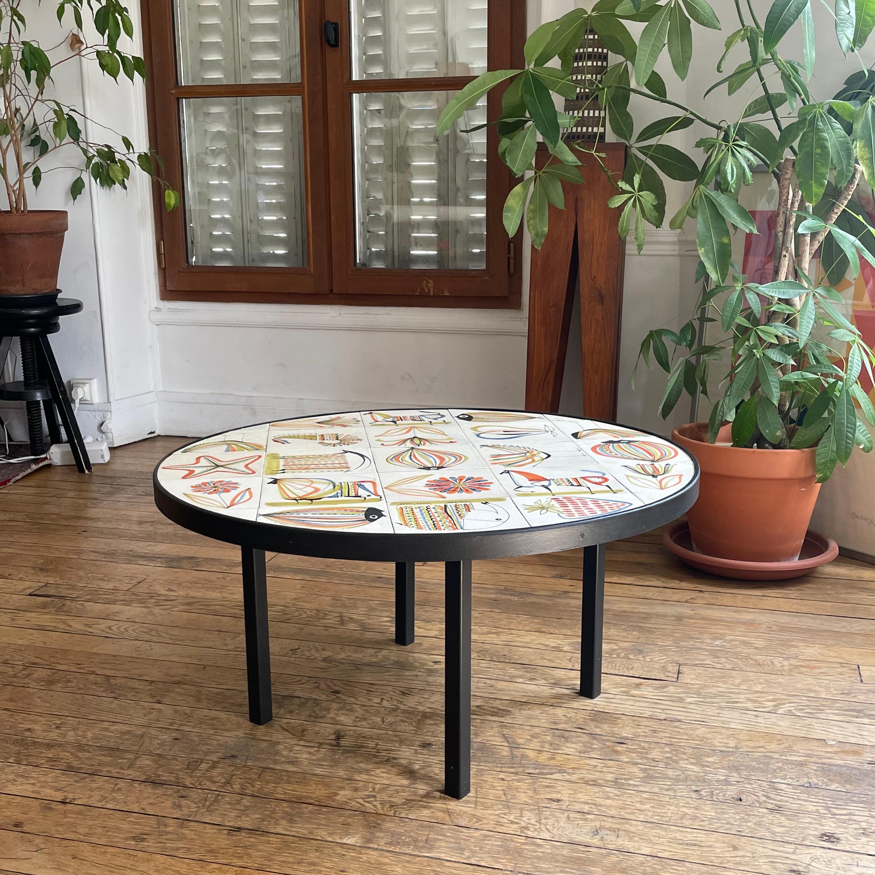 Rare ceramic table by Roger Capron, circa 1960, Vallauris, France.  In Good Condition For Sale In PARIS, FR