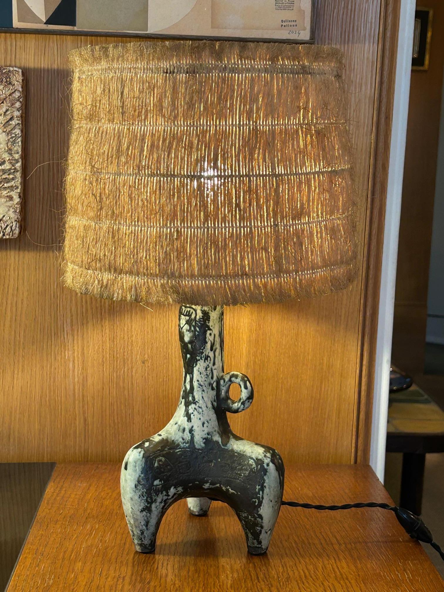Rare ceramic table lamp by Jacques Blin, France, 1960's Moderno en venta