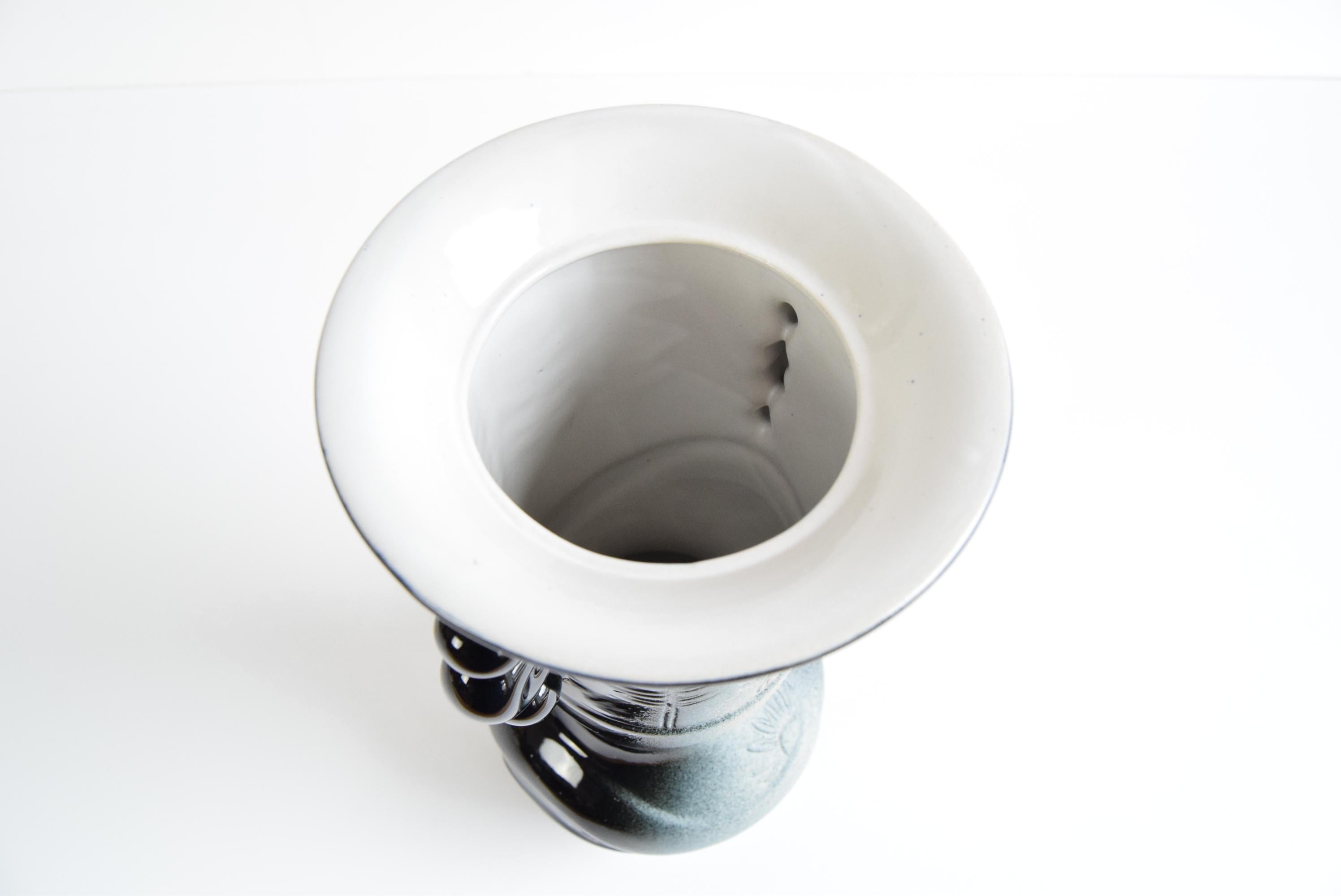 Raro vaso in ceramica, Cecoslovacchia, anni '60. In condizioni buone in vendita a Praha, CZ