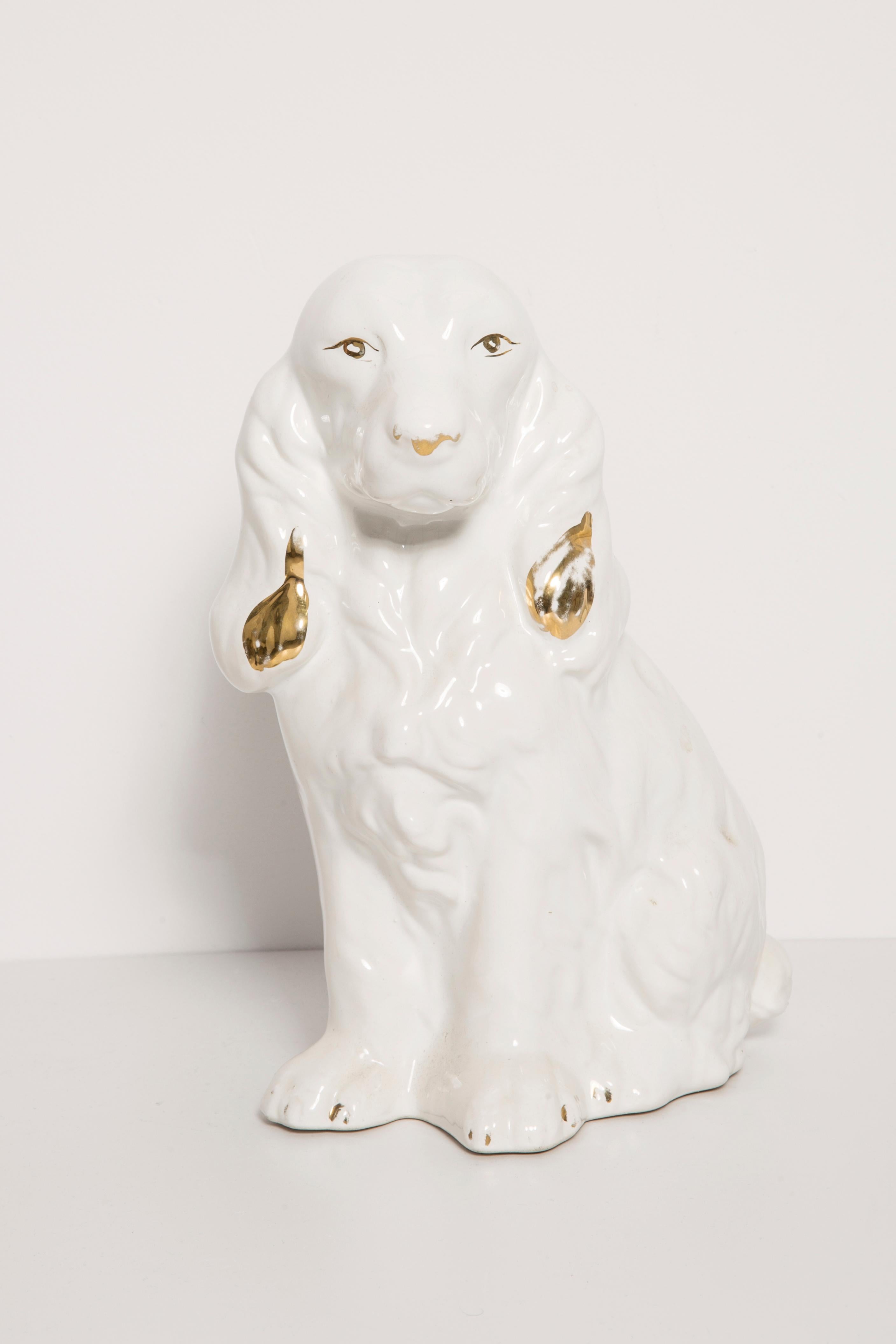 Bemalte Keramik/Terrakotta, guter Originalzustand. Schöne und einzigartige dekorative Skulptur. Der Spaniel-Hund wurde in den 1960er Jahren in Italien hergestellt.