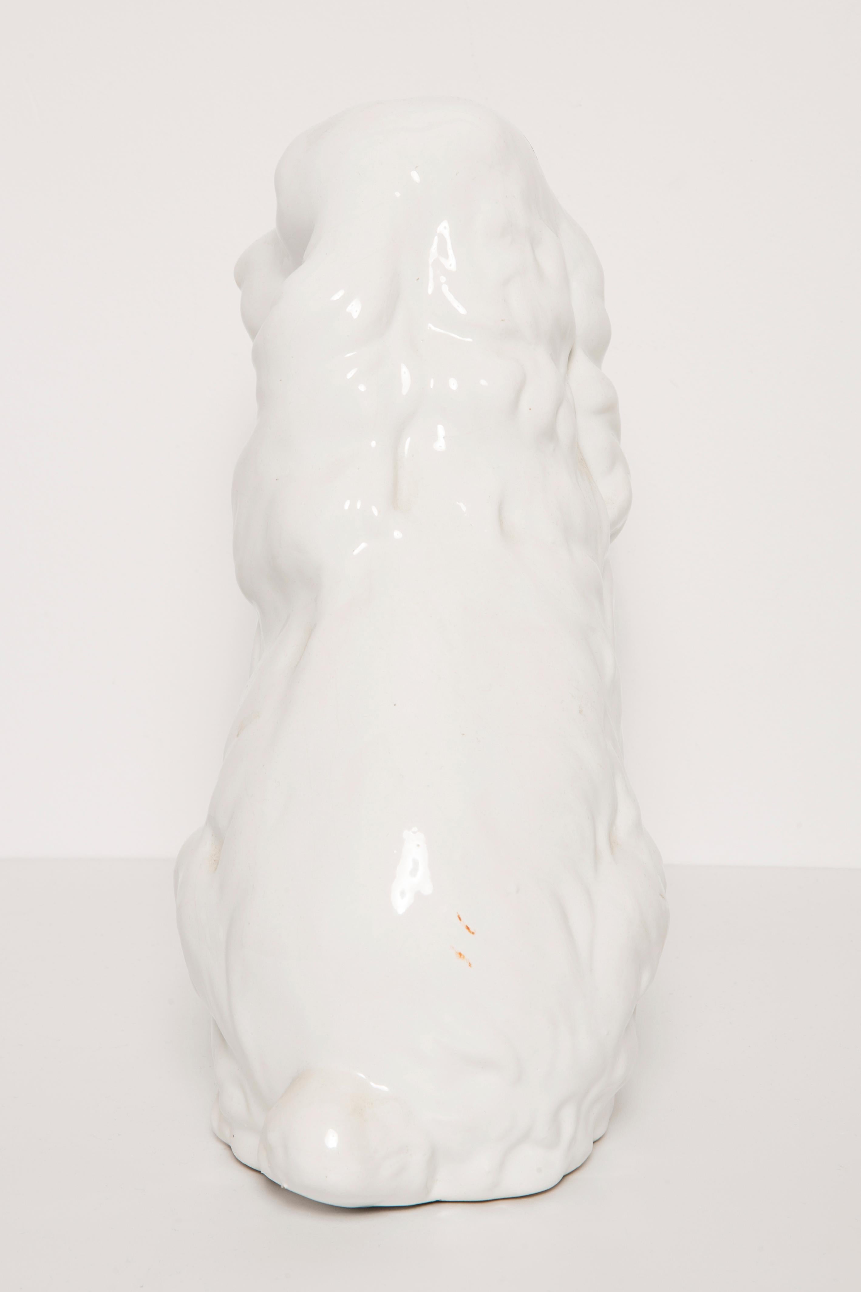 Rare Ceramic White Small Spaniel Dog Decorative Sculpture, Italy, 1960s In Good Condition For Sale In 05-080 Hornowek, PL