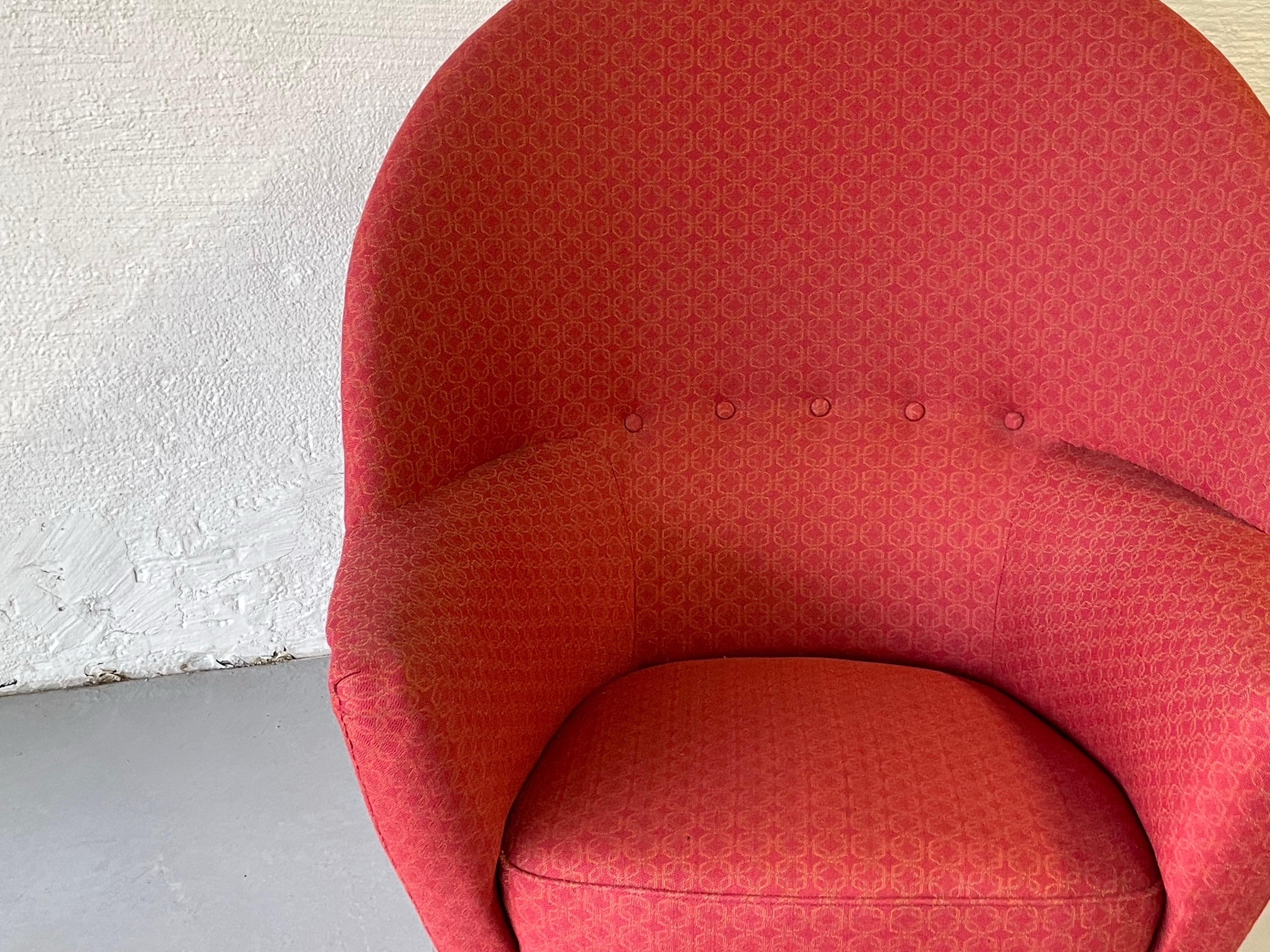 Mid- Century Modern chair by Fredrik Kayser, modell 2010, Norwegian, 1952 For Sale 5