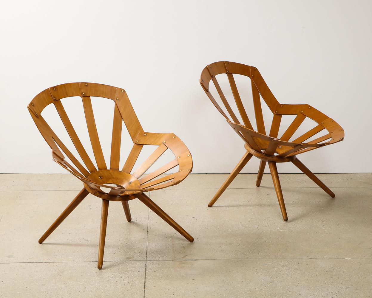 Rare Chairs by Vittorio Gregotti, Lodovico Meneghetti & Giotto Stoppino In Good Condition For Sale In New York, NY