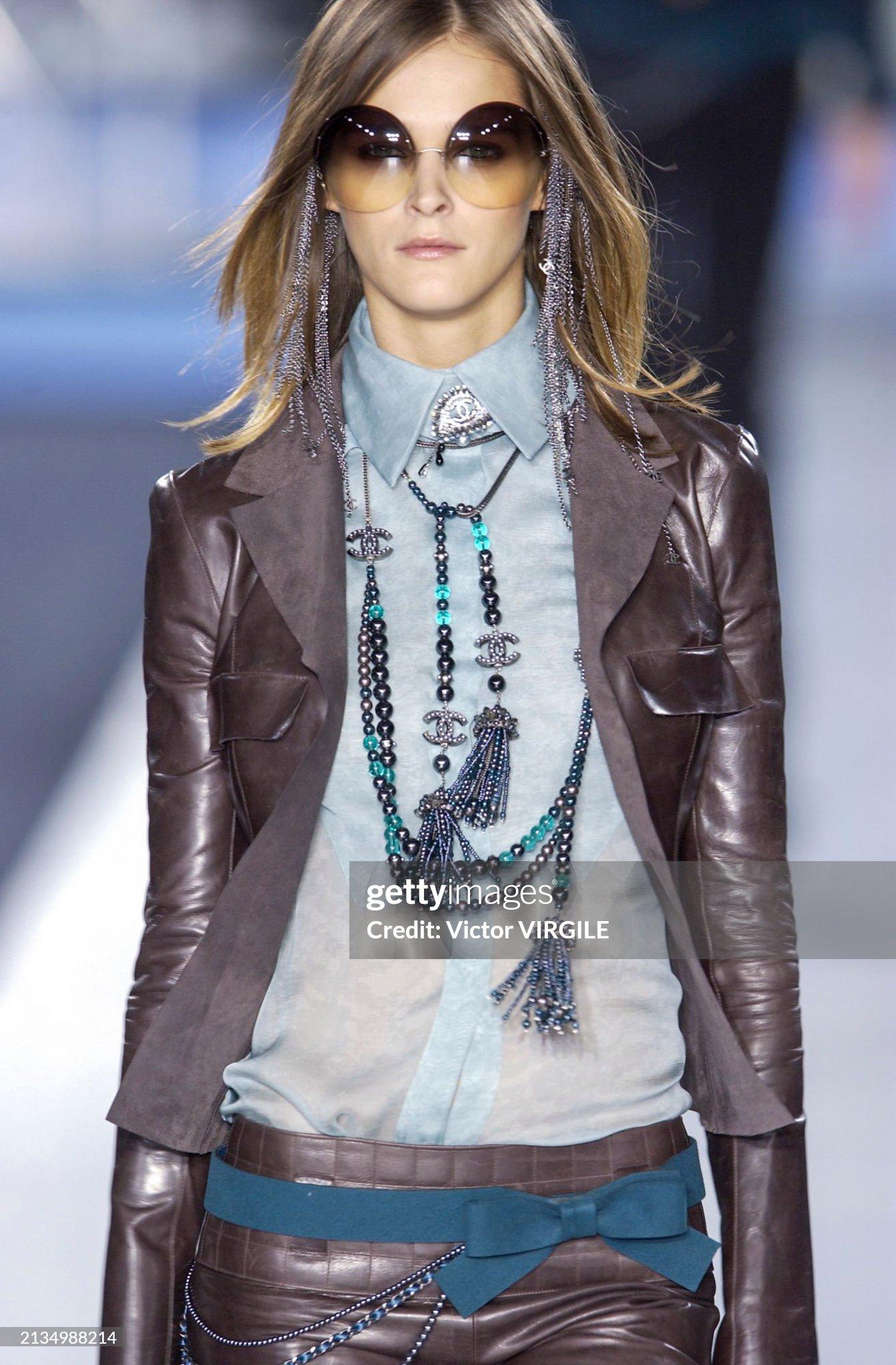 Rare! Chanel 02A 2002 / 2003 Fall / winter RTW leather pantsuit runway For Sale 11