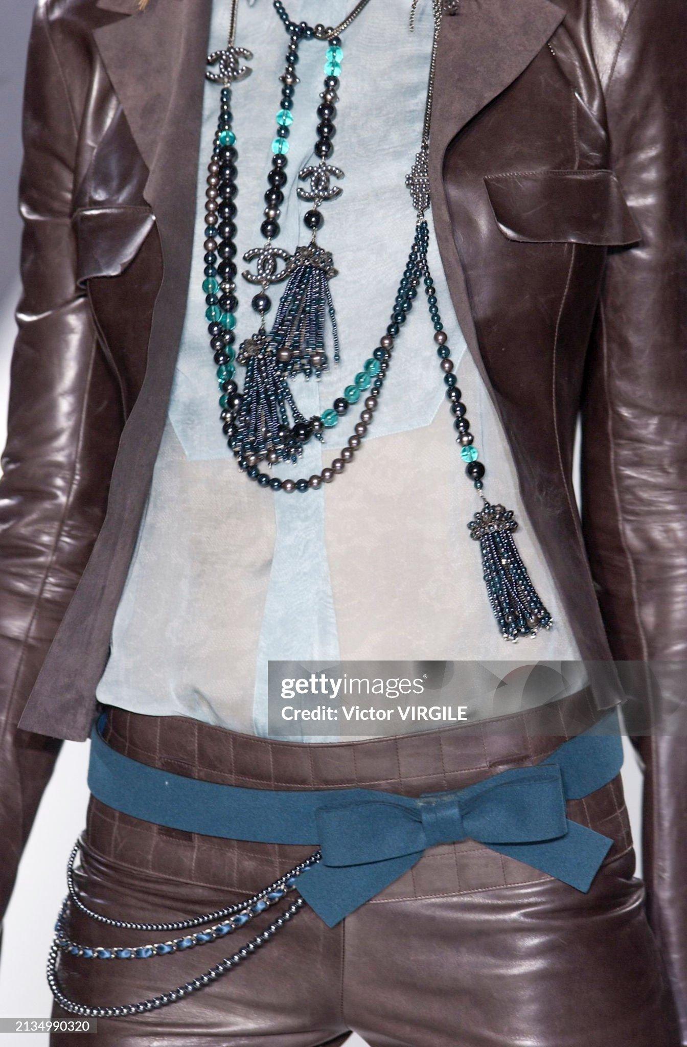 Rare! Chanel 02A 2002 / 2003 Fall / winter RTW leather pantsuit runway For Sale 12