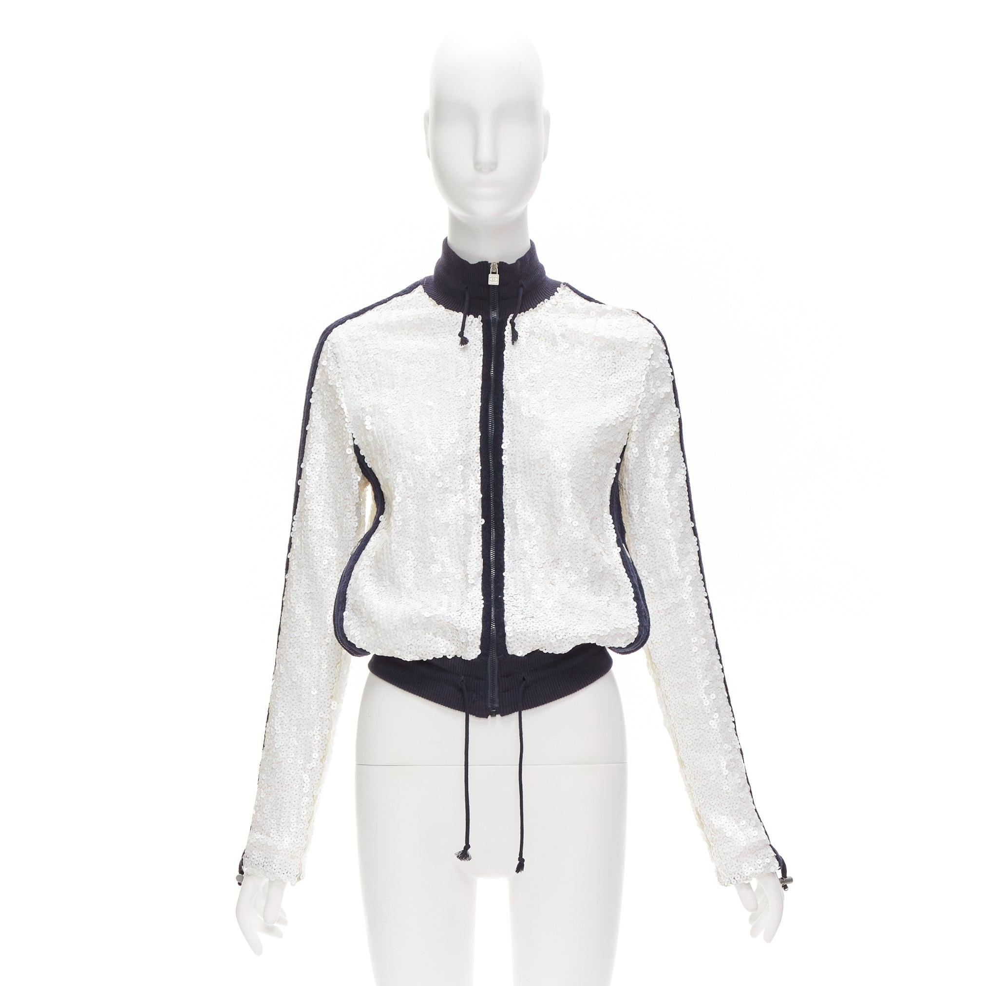 CHANEL 08C SPORTS rare veste de course avec bordure noire et sequins blancs FR38 M en vente 5