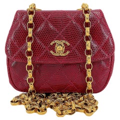 Rare Chanel 1980s Vintage Red Lizard Etched Chain Round Mini Flap Bag 67290