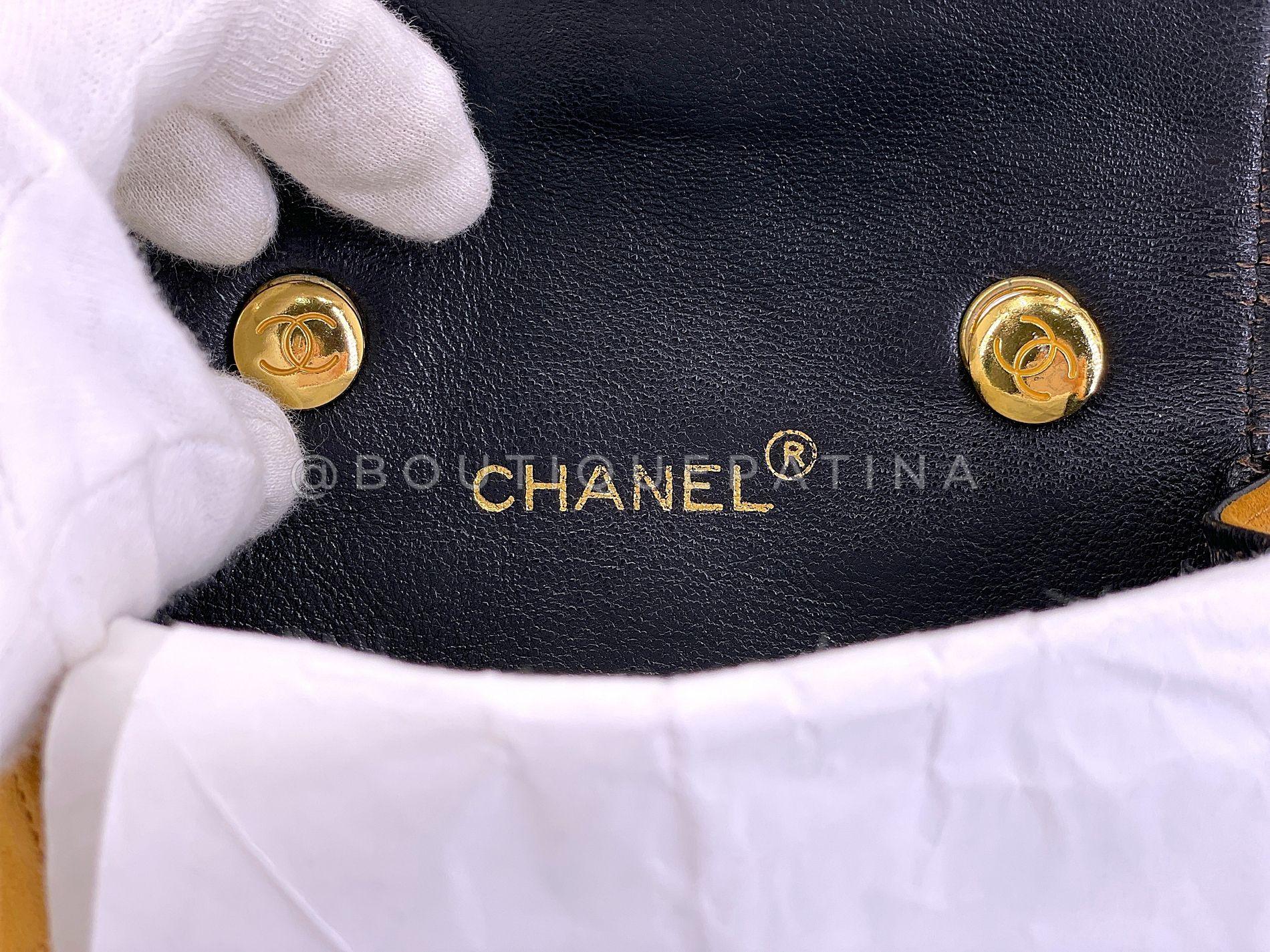 Rare Chanel 1986 Vintage Walnut Crossbody Mini Flap Bag 24k GHW 68667 en vente 6