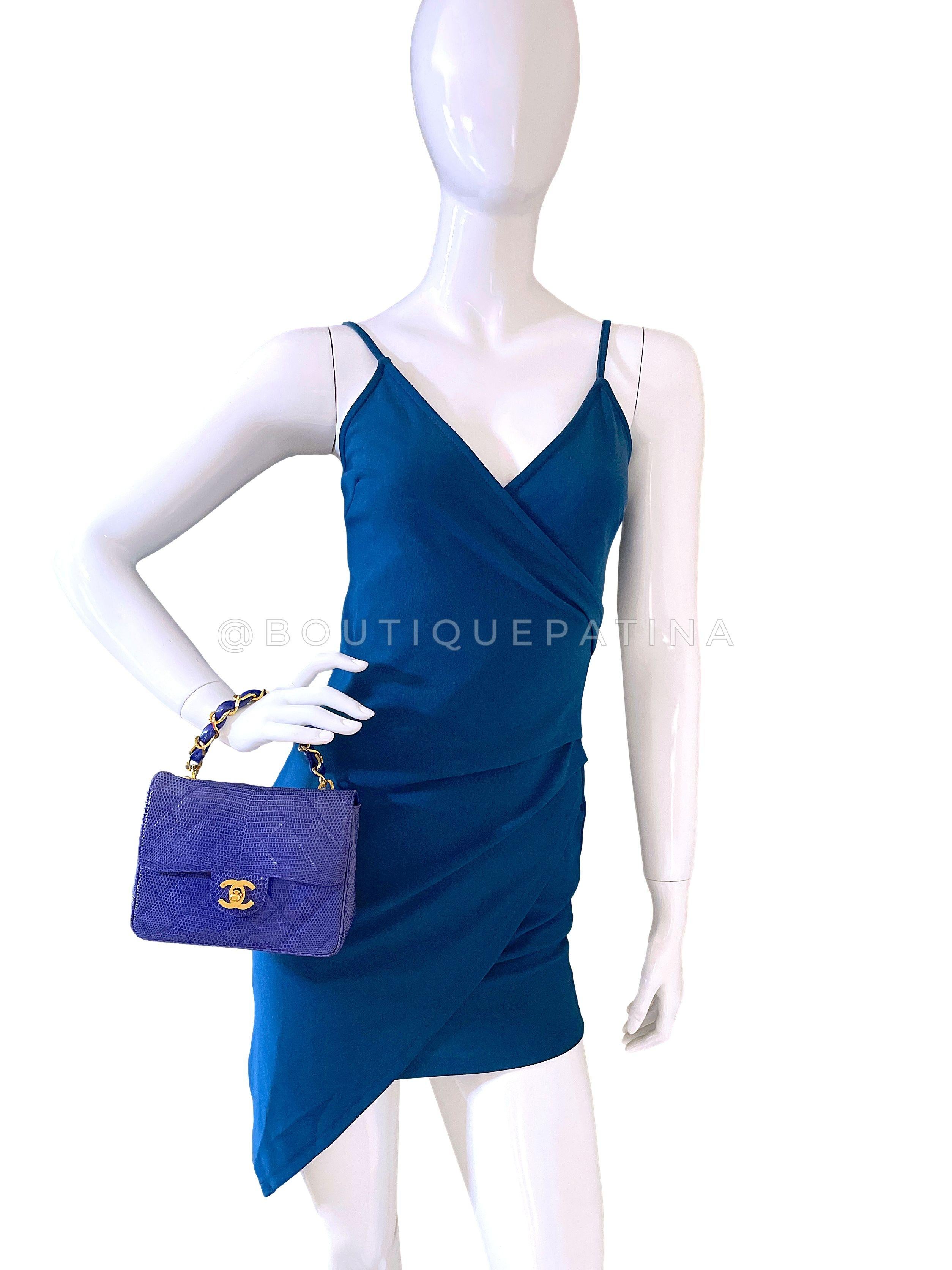 Rare Chanel 1989 Vintage Mini sac de soirée carré en lézard bleu 24k GHW  68656 en vente 10