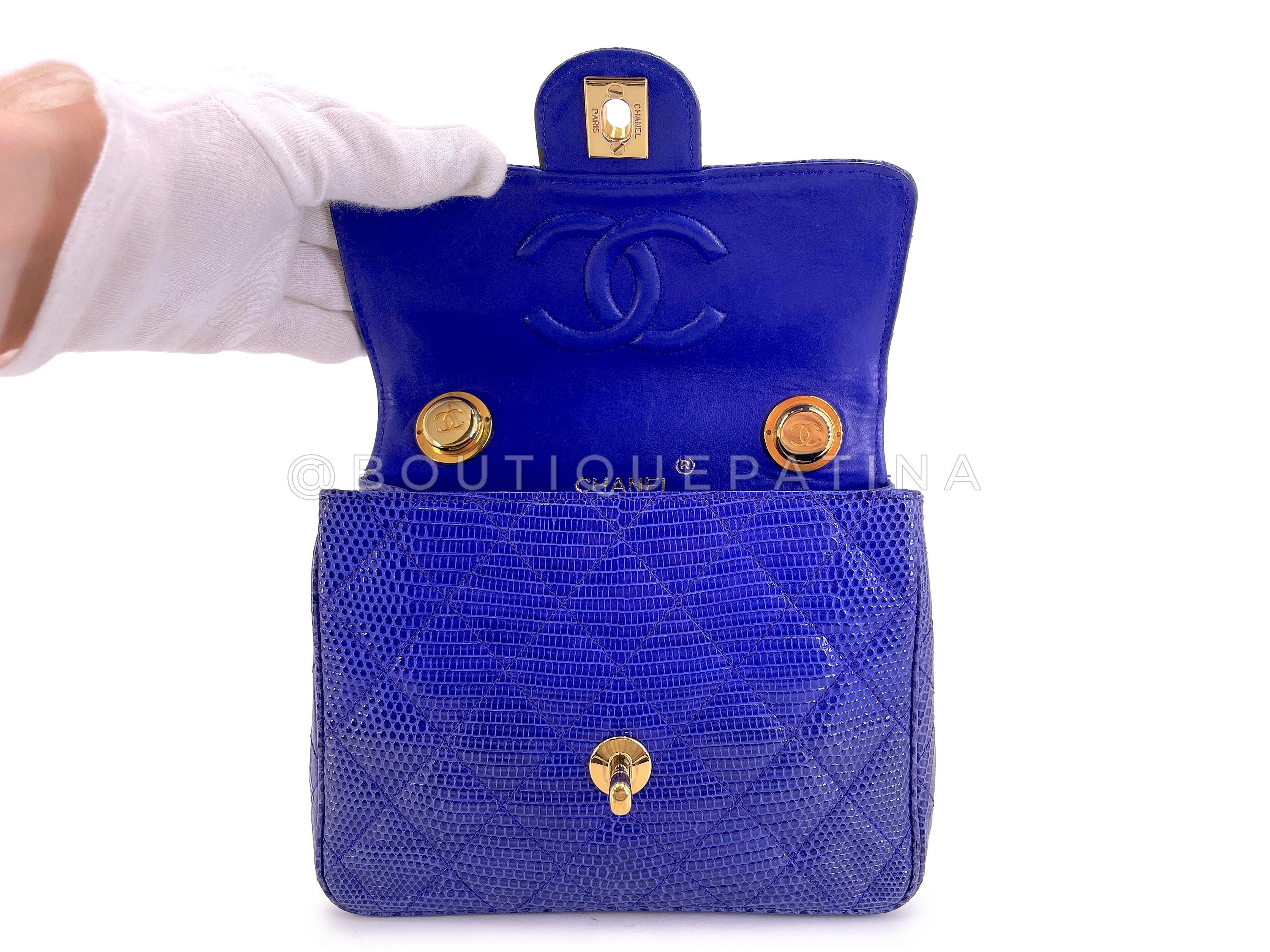 Rare Chanel 1989 Vintage Mini sac de soirée carré en lézard bleu 24k GHW  68656 en vente 4