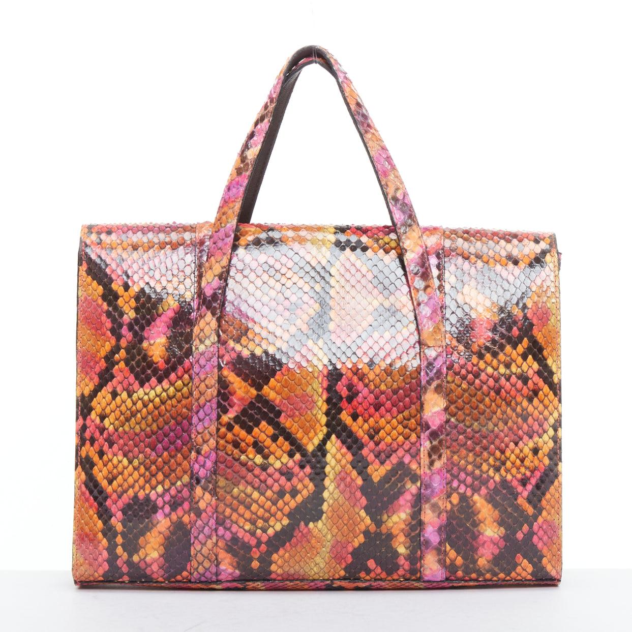 rare CHANEL 1990's Vintage orange pink glossy scale CC small flap bag Pour femmes en vente