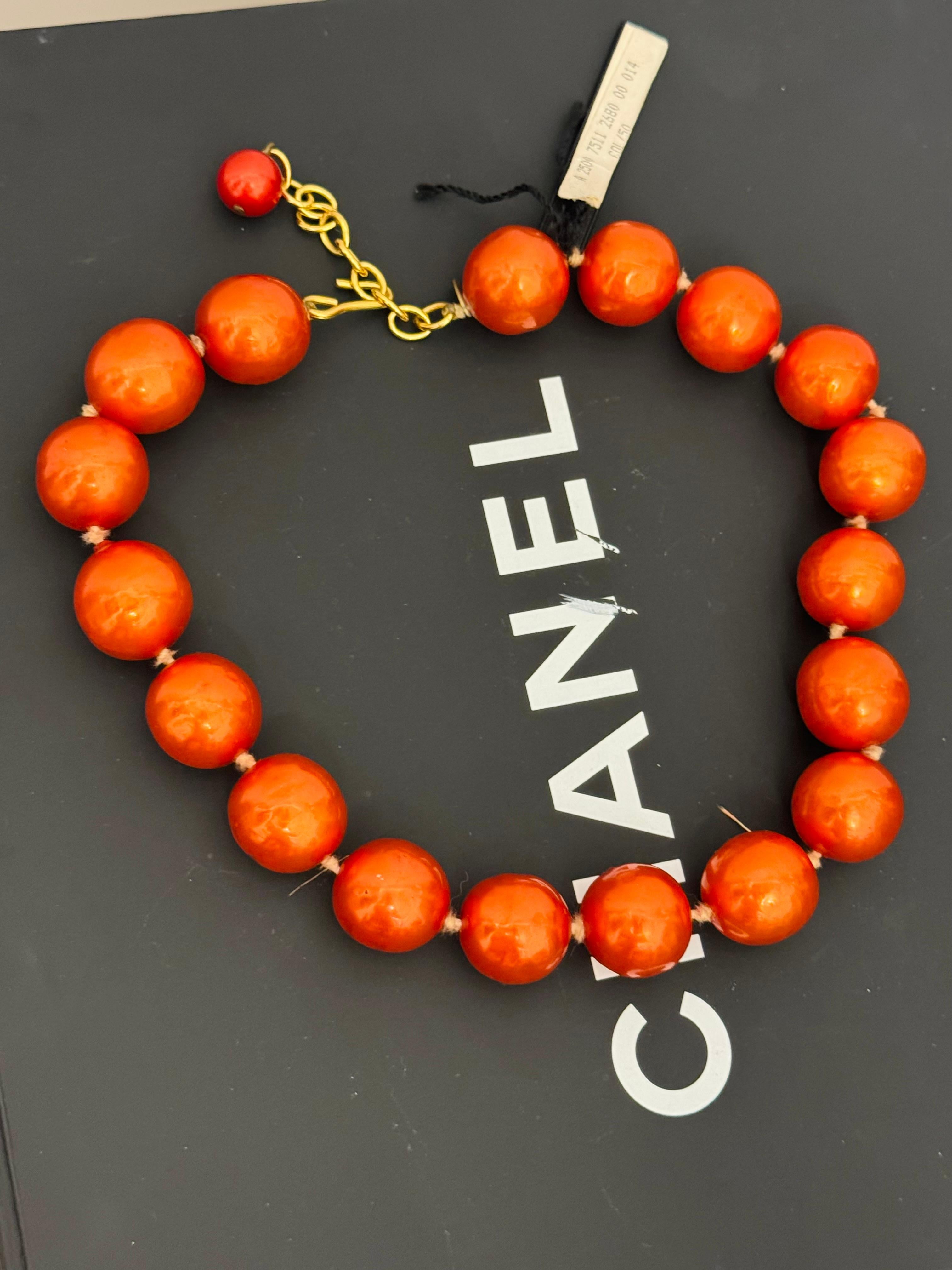 Femenino o masculino Raro collar gargantilla de perlas de cristal Gripoix Chanel 1991 de Karl Lagerfeld en venta