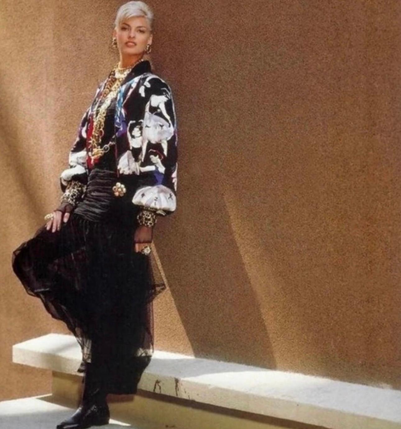 Seltene Chanel 1991 Hip Hop Kollektion Bomberjacke aus Seide mit Ballerina-Druck im Angebot 8