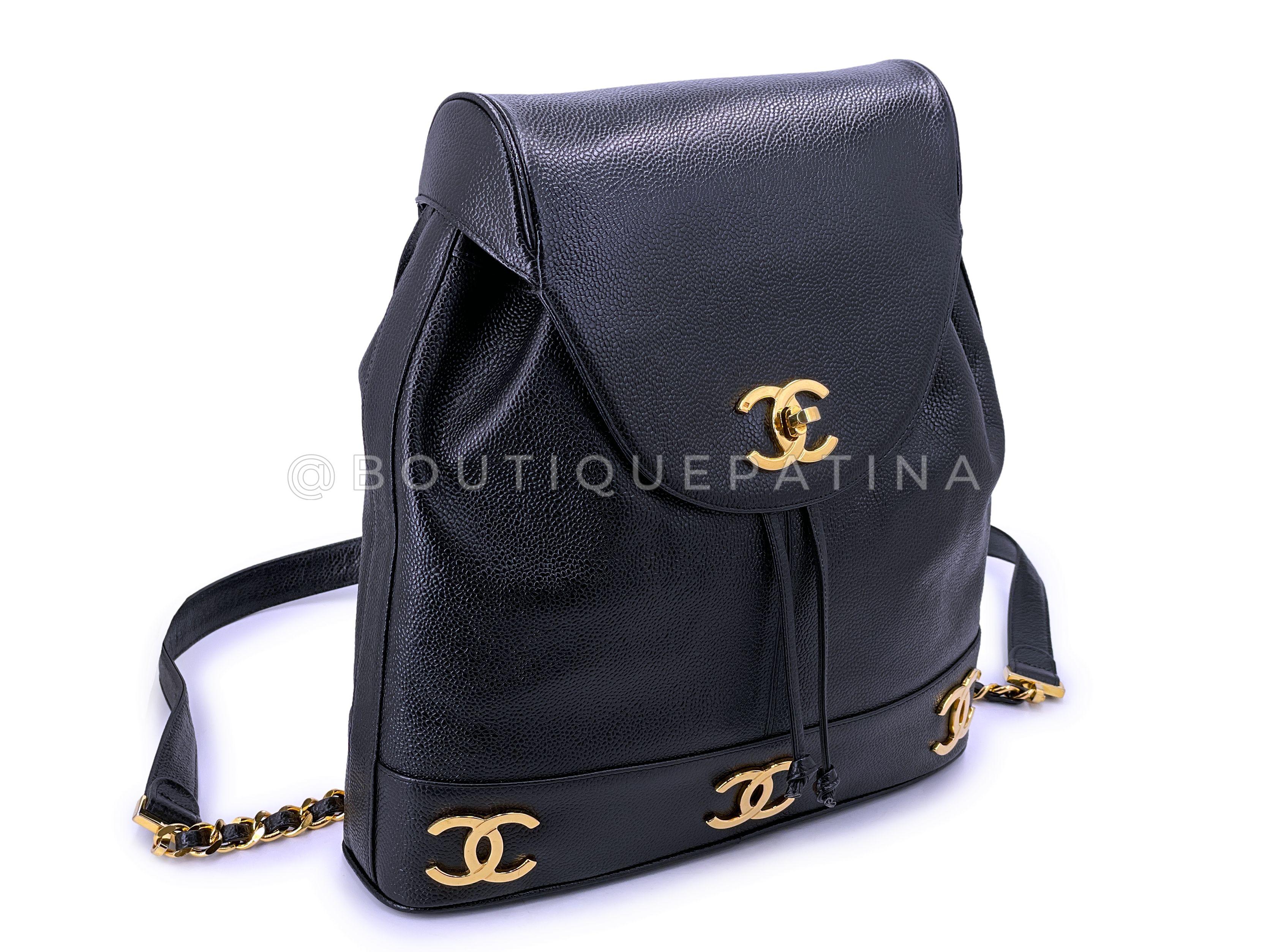 Noir Rare Chanel 1994 Vintage Black Caviar CC Large Backpack Bag 24k GHW 68845 en vente