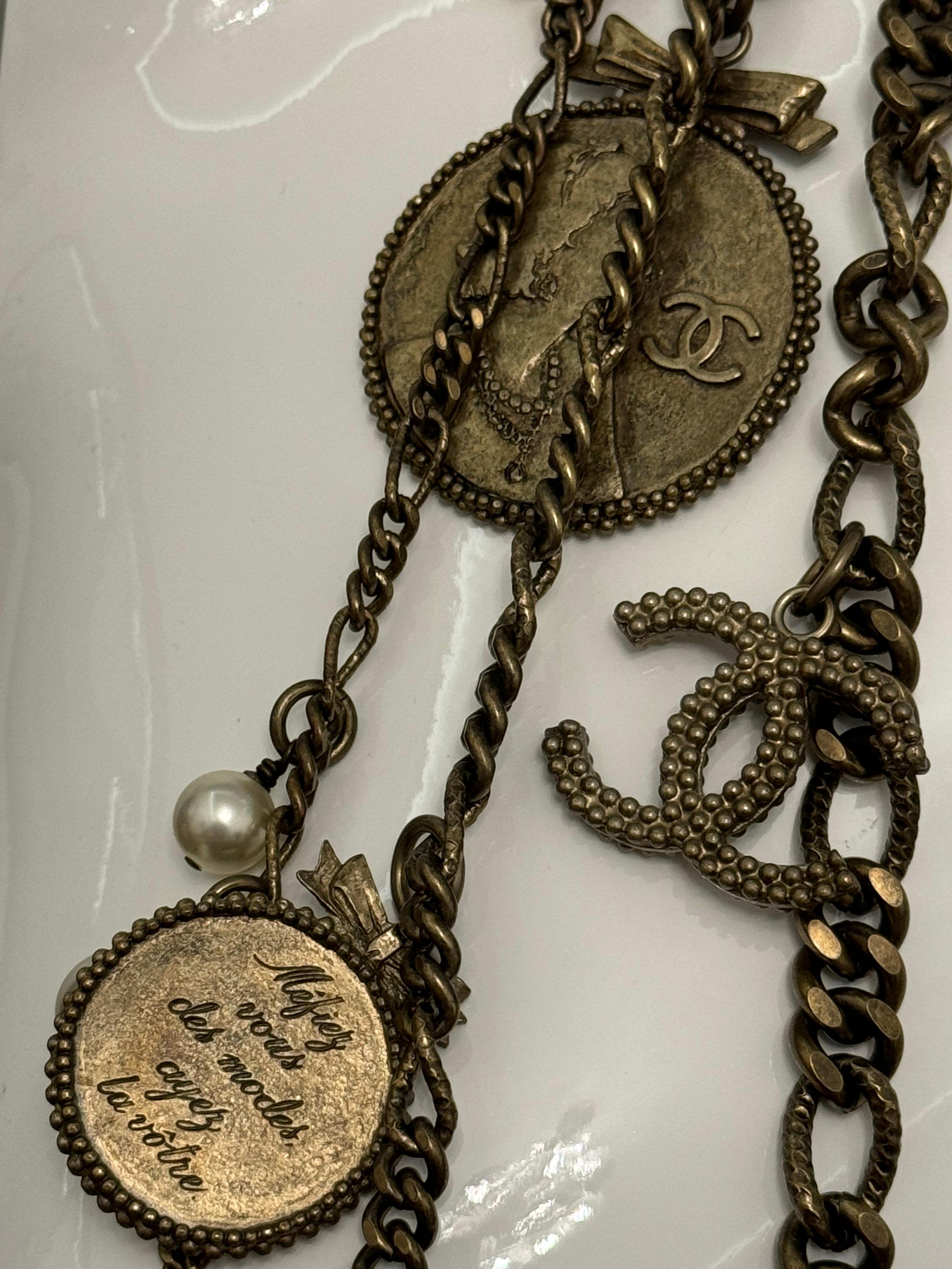 Rare Chanel 2005 the devil wears Prada multi strand sautoir necklace in vendita 14