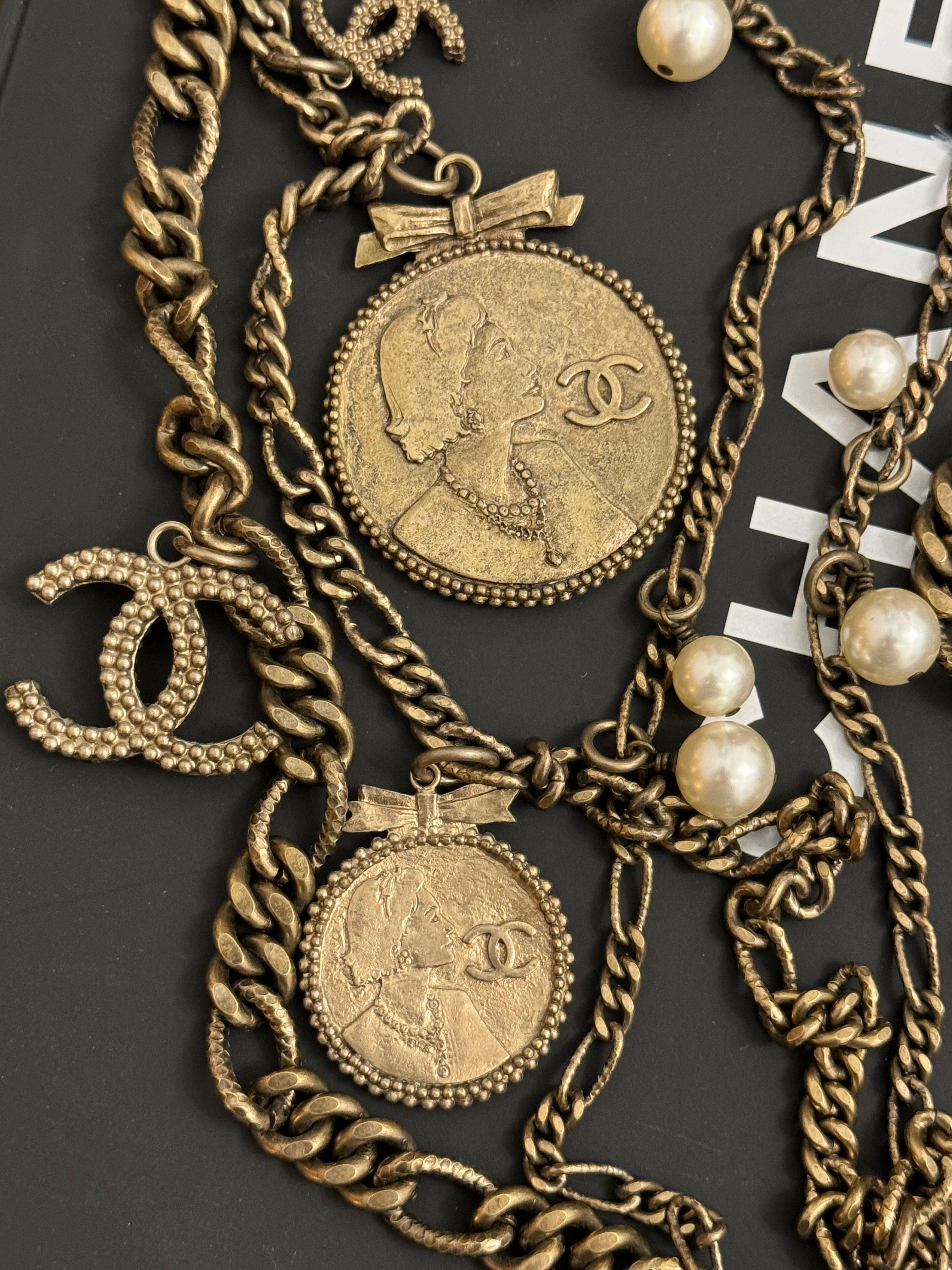 da uomo o donna Rare Chanel 2005 the devil wears Prada multi strand sautoir necklace in vendita