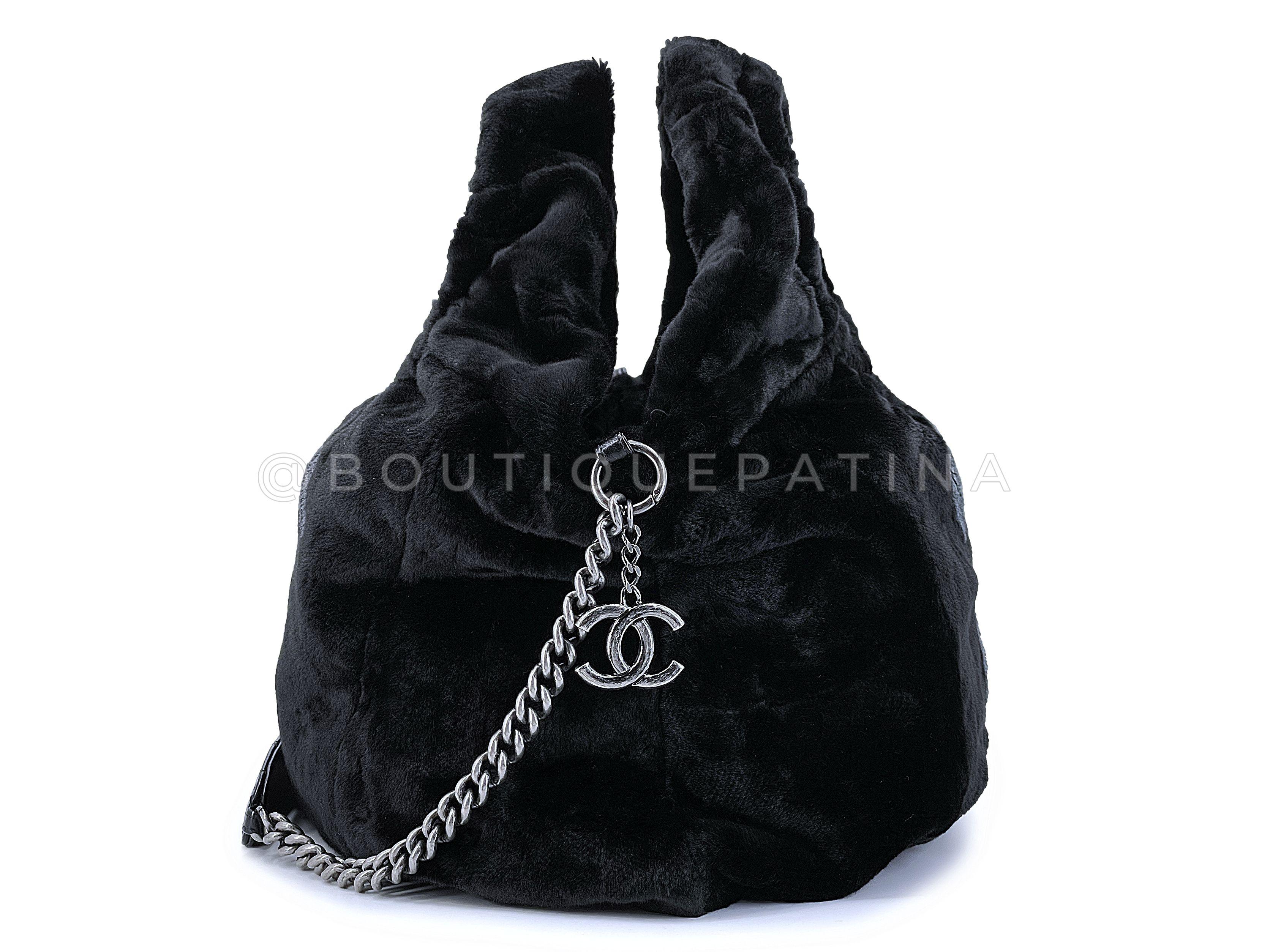 Rare Chanel 2010 Black Logo Fur Hobo Tote Bag SHW 67704 In Excellent Condition For Sale In Costa Mesa, CA
