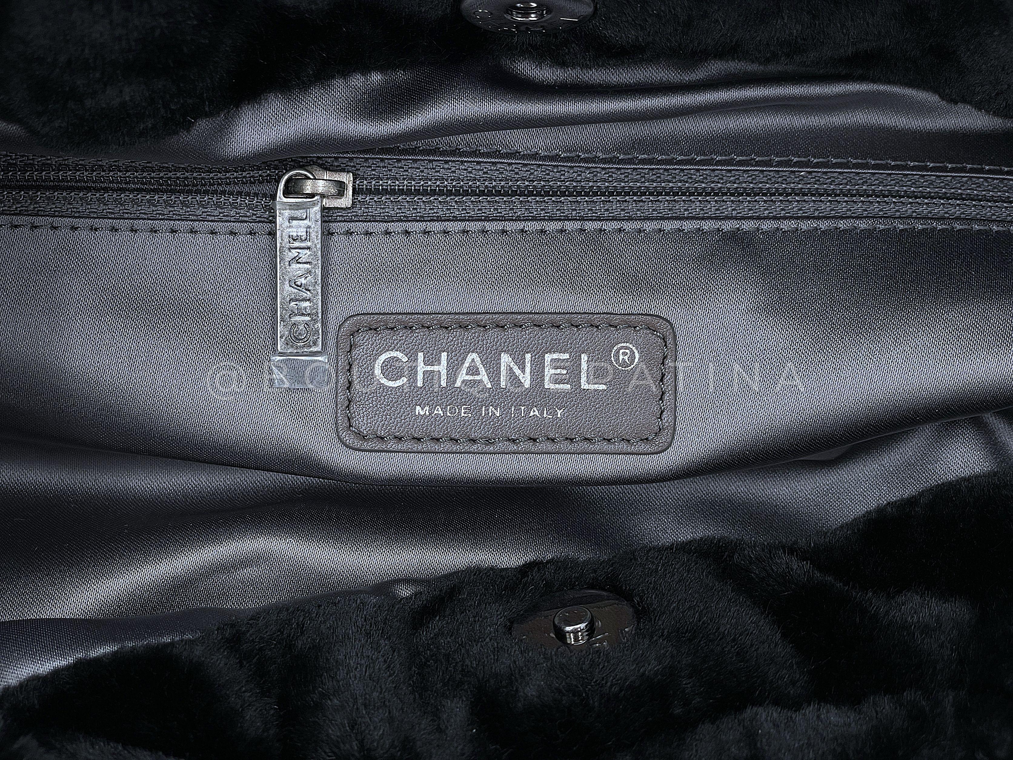 Rare Chanel 2010 Black Logo Fur Hobo Tote Bag SHW 67704 For Sale 5