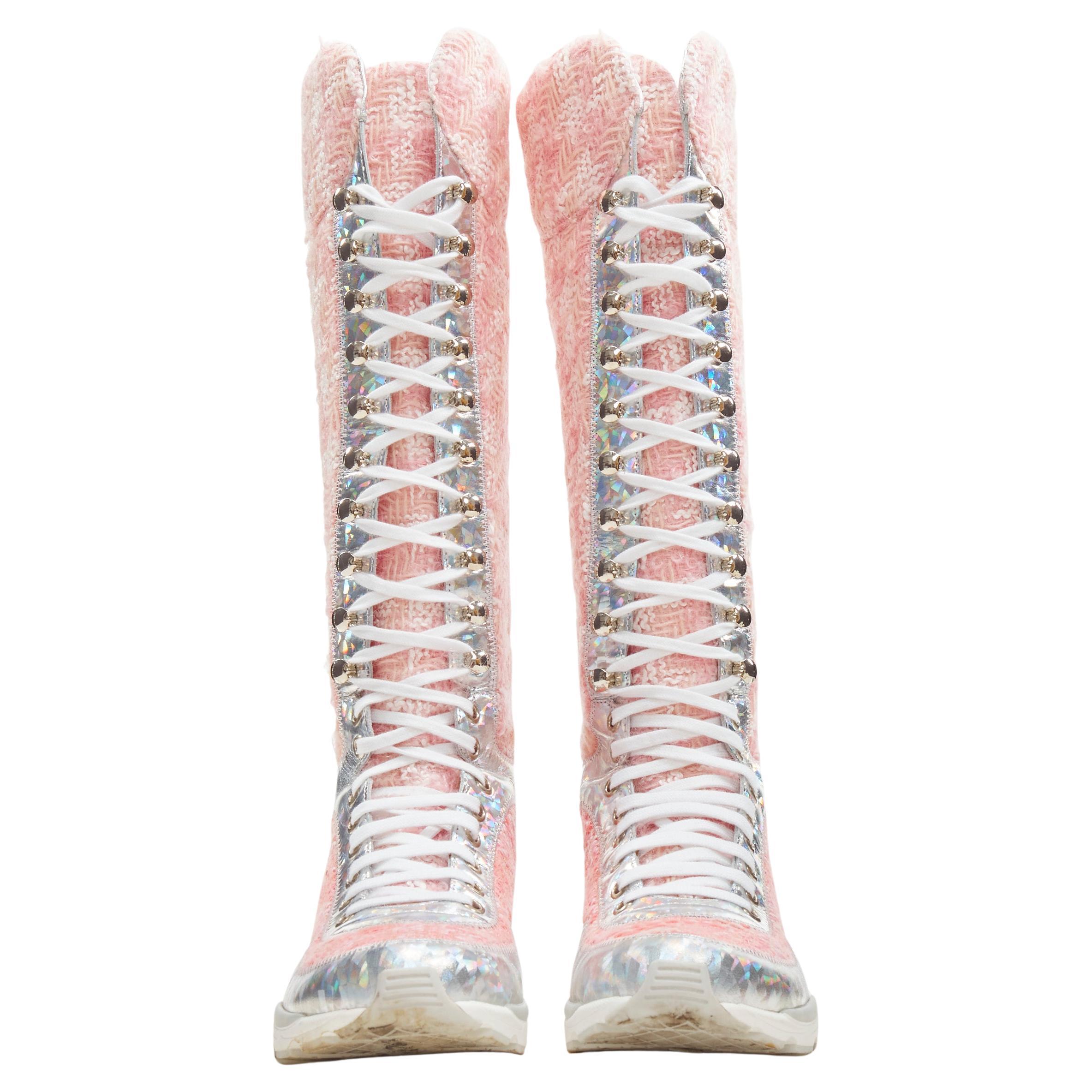 rare CHANEL 2014  Runway pink tweed iridescent silver lace up sneaker boot EU36
Brand: Chanel
Designer: Karl Lagerfeld
Collection: 2014 Runway
Material: Tweed
Color: Pink
Pattern: Solid
Closure: Lace Up
Extra Detail: Pink tweed upper. Metallic