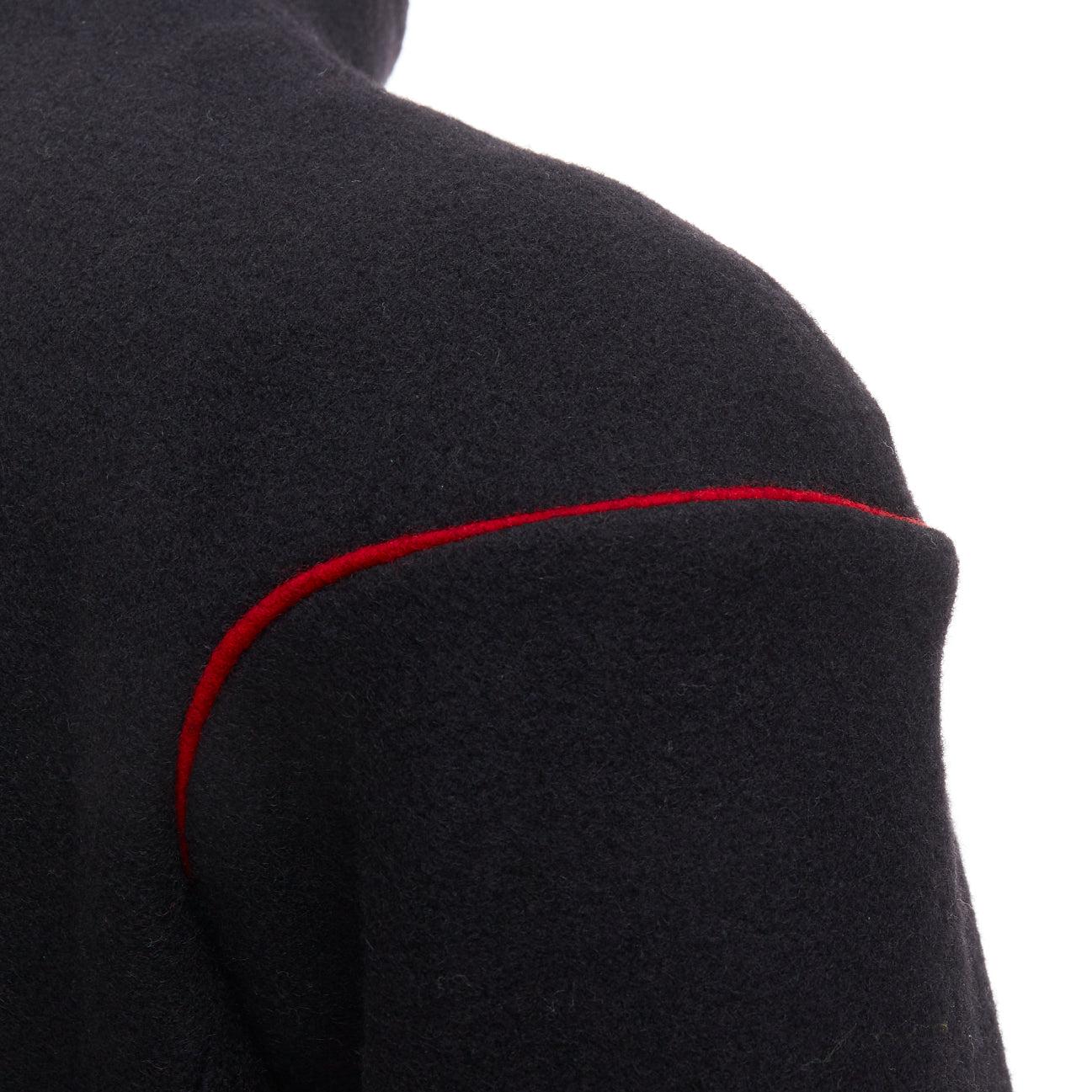 CHANEL Manteau de défilé Edelweiss 2015 avec broderie de fleurs et poches circulaires en laine FR42 en vente 6