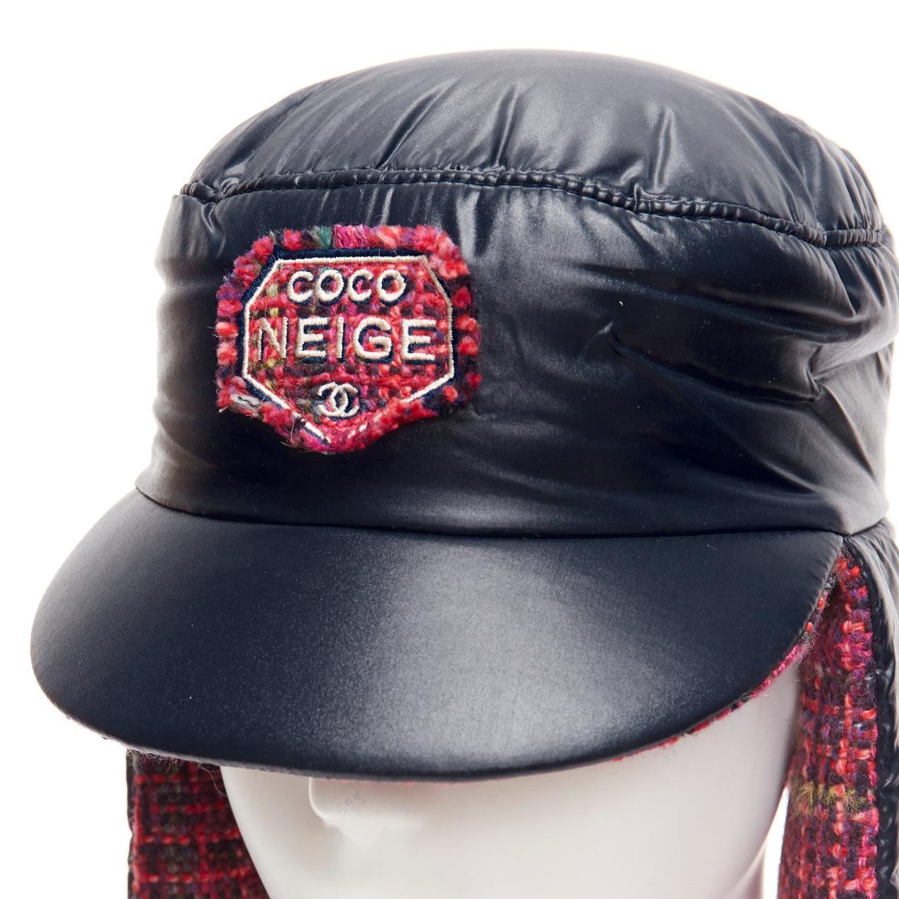 rare CHANEL 2018 Coco Neige pink wool wool tweed lined navy nylon CC logo trapper hat S
Reference: TGAS/E00051
Brand: Chanel
Designer: Karl Lagerfeld
Collection: 2018 Coco Neige
Material: Tweed, Nylon
Color: Pink, Navy
Pattern: Tweed
Closure: Snap