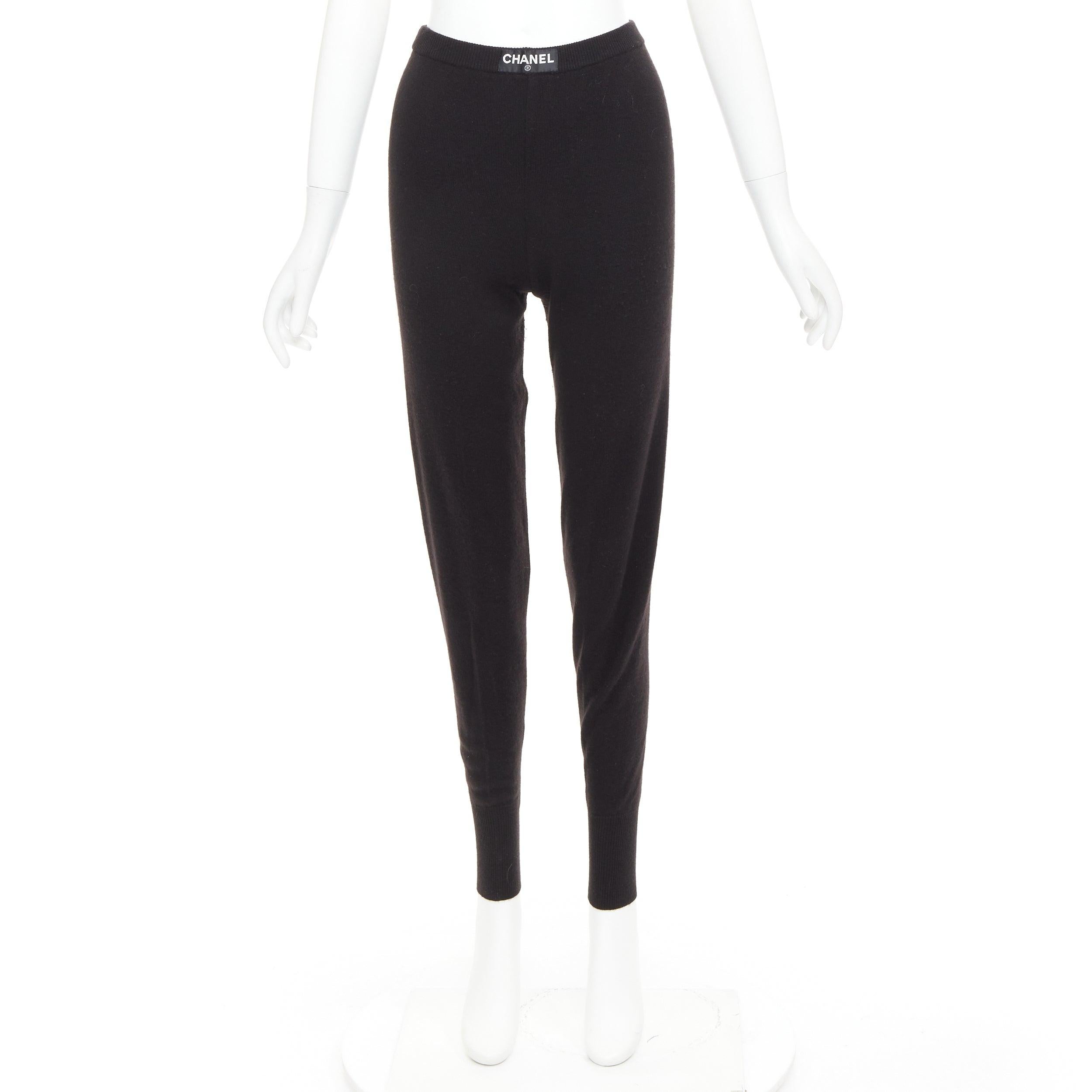 rare CHANEL 93A Vintage 100% cashmere white logo patch waist jogger pants FR36 S en vente 5