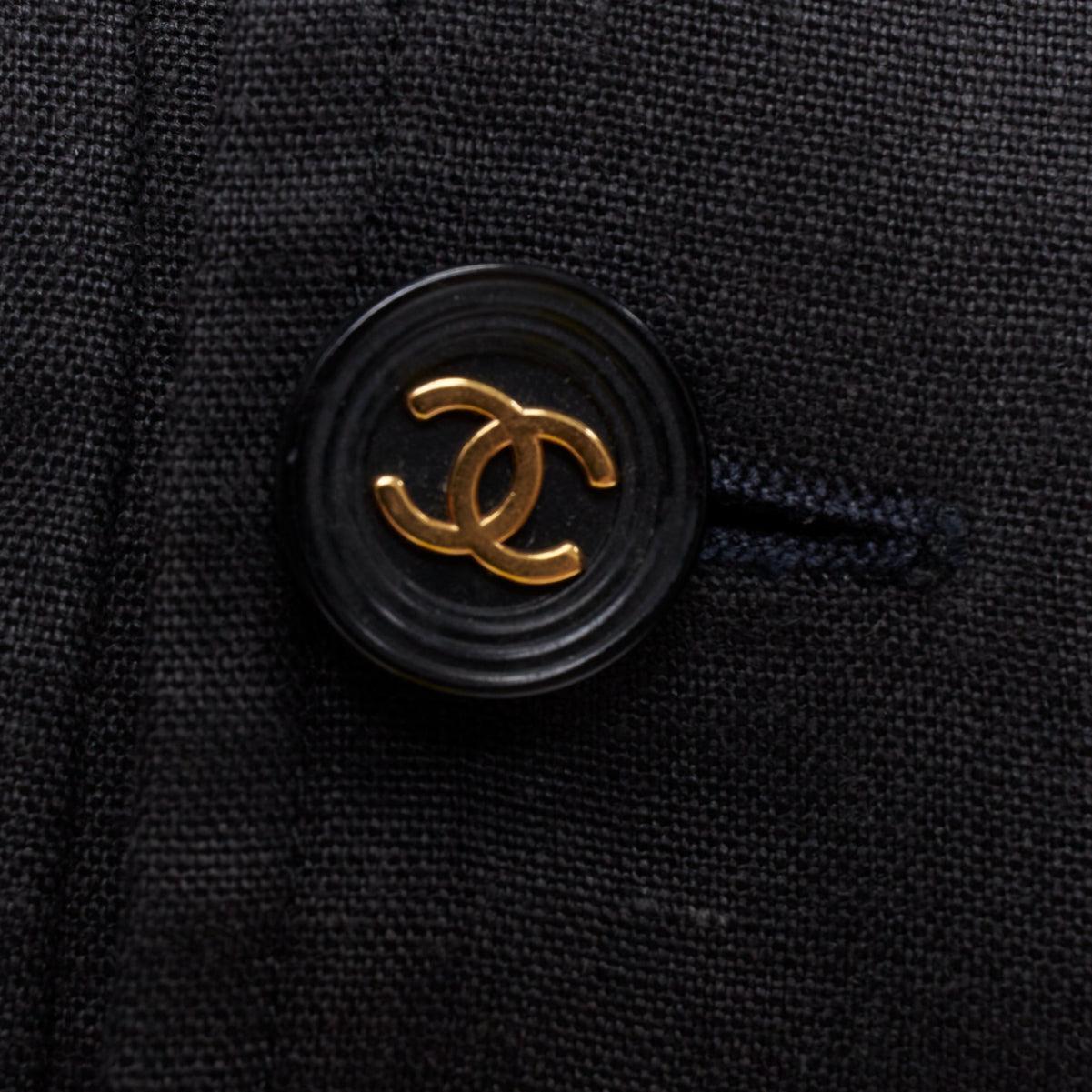 rare CHANEL 94P Vintage black linen gold CC logo buttons sailor shorts FR36 S For Sale 2