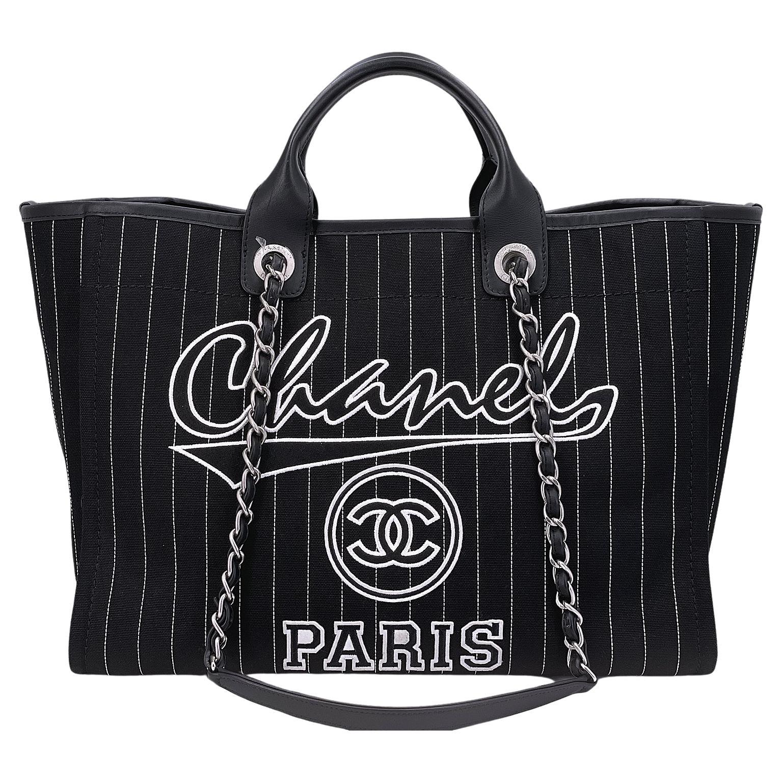 Seltene Chanel Baseball Jersey Große Deauville Tote Bag 67968 im Angebot