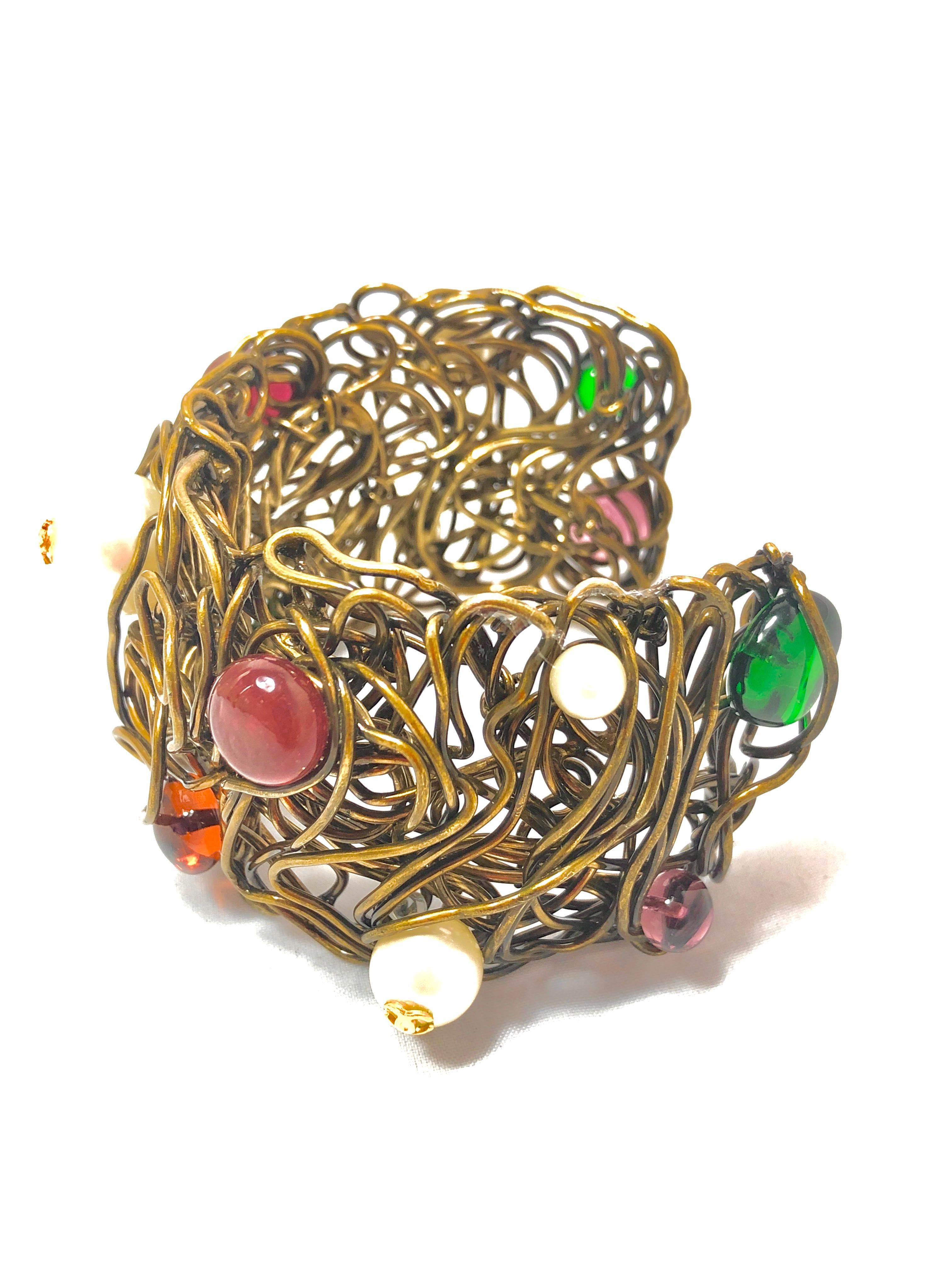 Rare Chanel Bird's Nest Gripoix Glass Pearl Wire Cuff In Good Condition For Sale In New York, NY