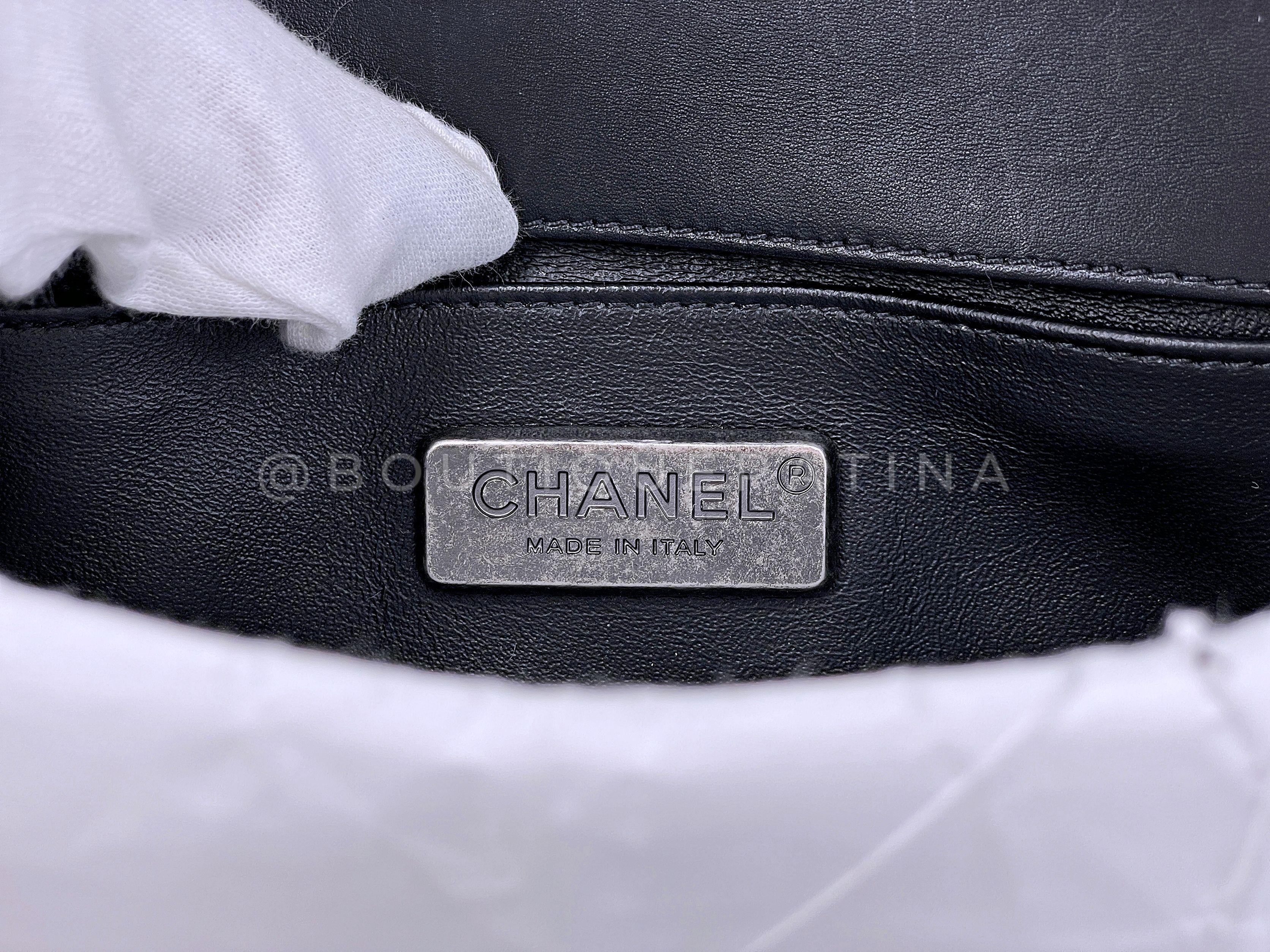 Rare Chanel Black 2016 Airlines Chevron Lizard Boy Classic Flap Bag 67244 For Sale 8