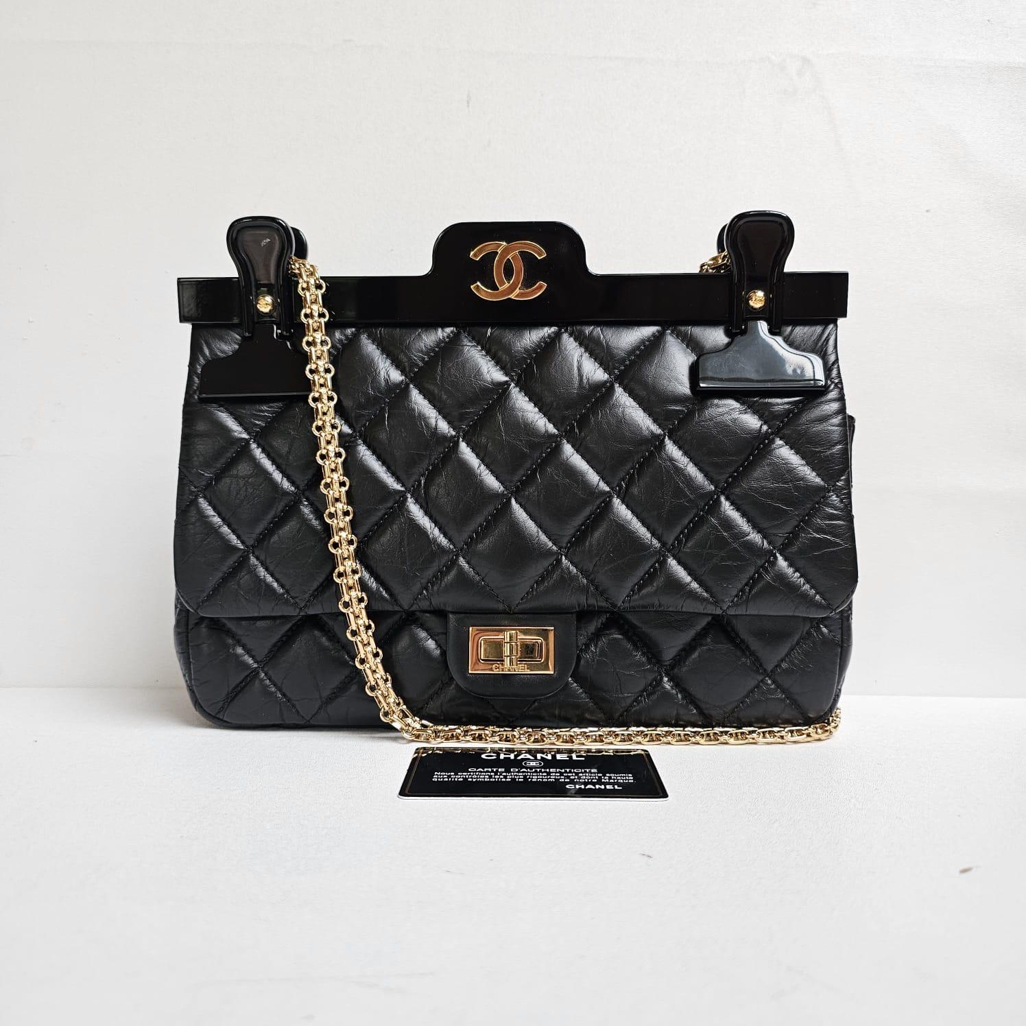 Rare Chanel Black Hanger Reissue Medium Flap Bag In Excellent Condition For Sale In Jakarta, Daerah Khusus Ibukota Jakarta