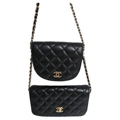 Seltene Chanel Schwarze gesteppte Side Pack-Doppeltasche aus Lammfell