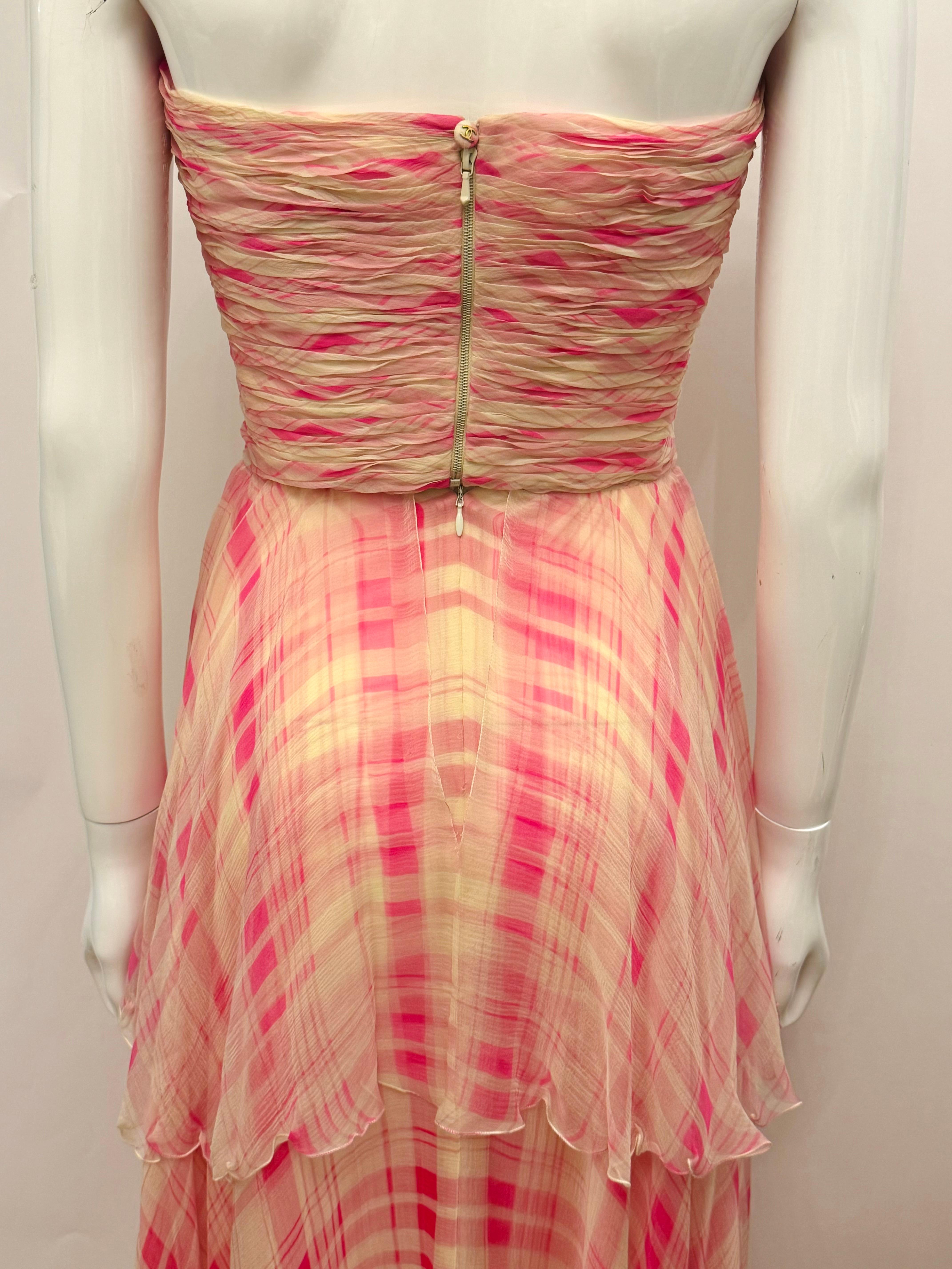 Rare Chanel by Karl Lagerfeld Cruise 1995 pink silk set corset bustier and skirt For Sale 4