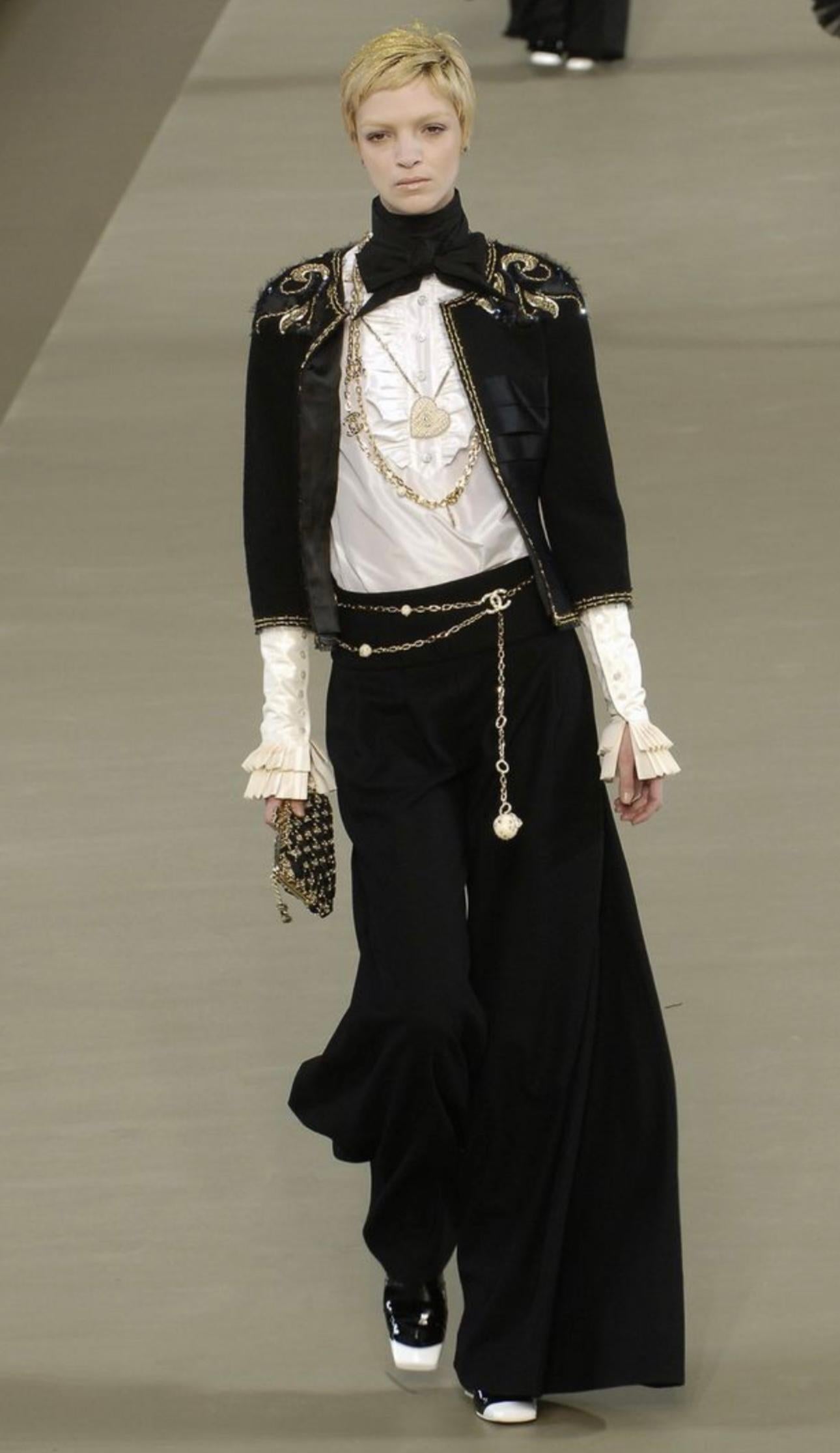Rare Chanel by Karl Lagerfeld F/W 2006 runway embroidery jacket For Sale 12