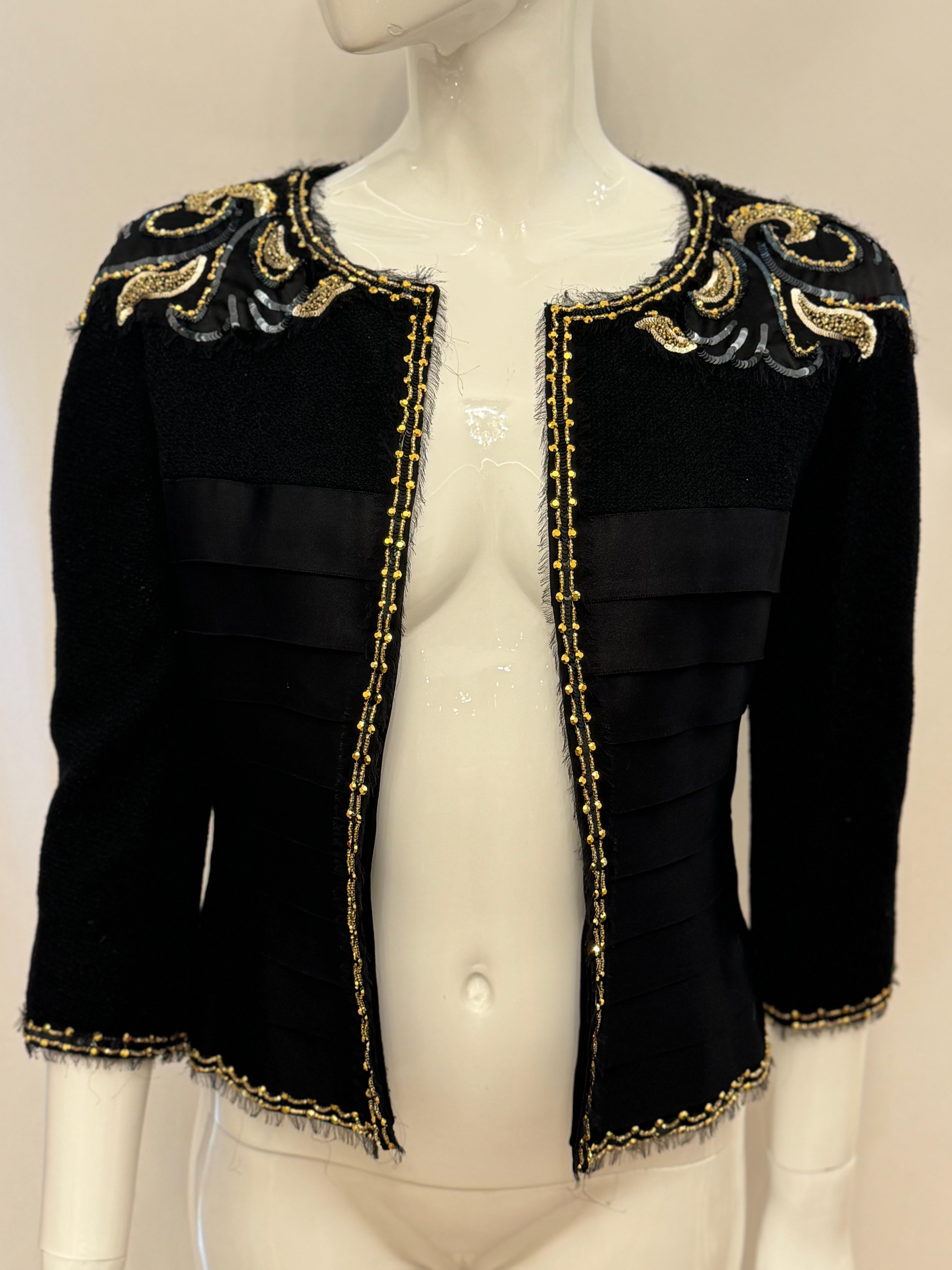 Rare Chanel by Karl Lagerfeld F/W 2006 runway embroidery jacket For Sale 14
